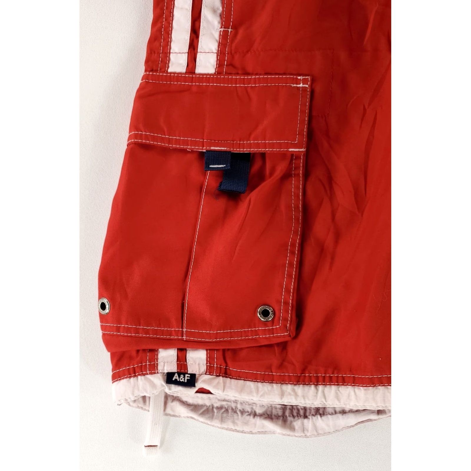 Abercrombie & Fitch Abercrombie & Fitch Swim Trunks Board Shorts Cargo Red Drawstrings Mens 36 Red Mens 36 Size US 36 / EU 52 - 3 Thumbnail