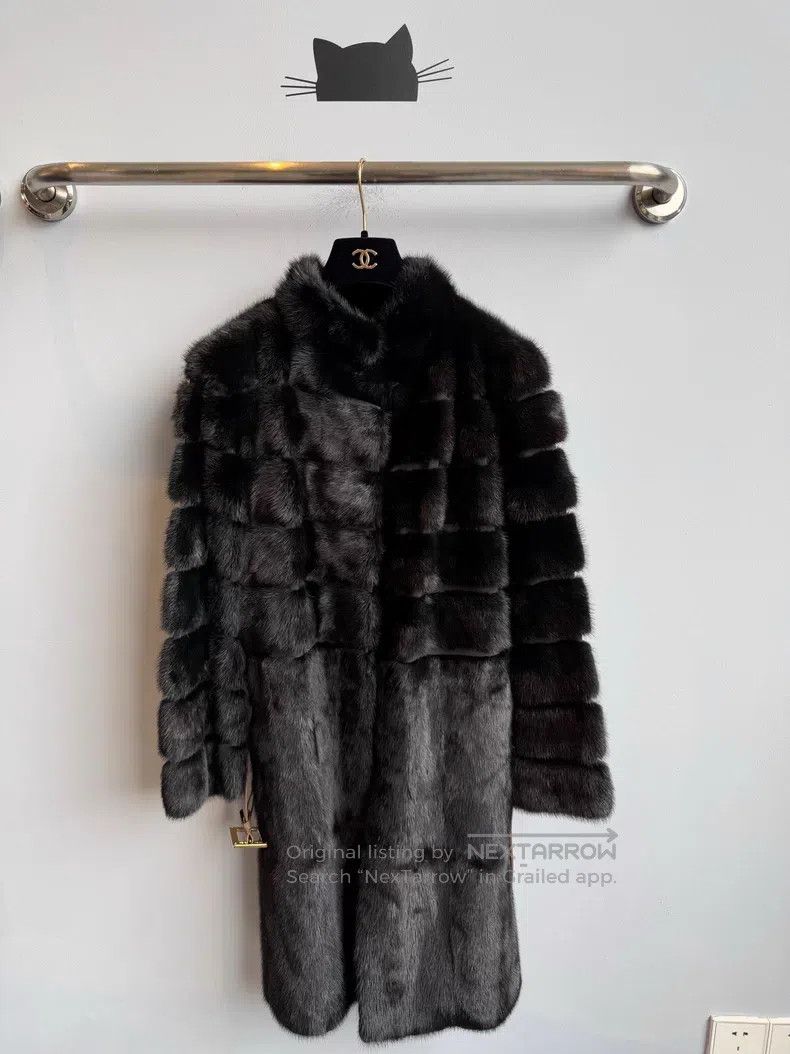 Fendi Fendi Mink coat with black belt style Size M / US 6-8 / IT 42-44 - 1 Thumbnail
