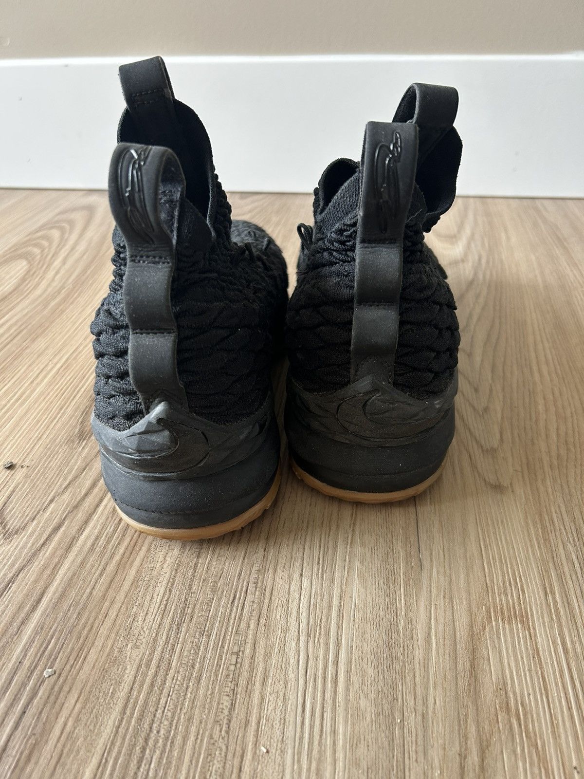 Nike Nike Lebron 15 Black Gum Size US 6.5 / EU 39-40 - 3 Thumbnail
