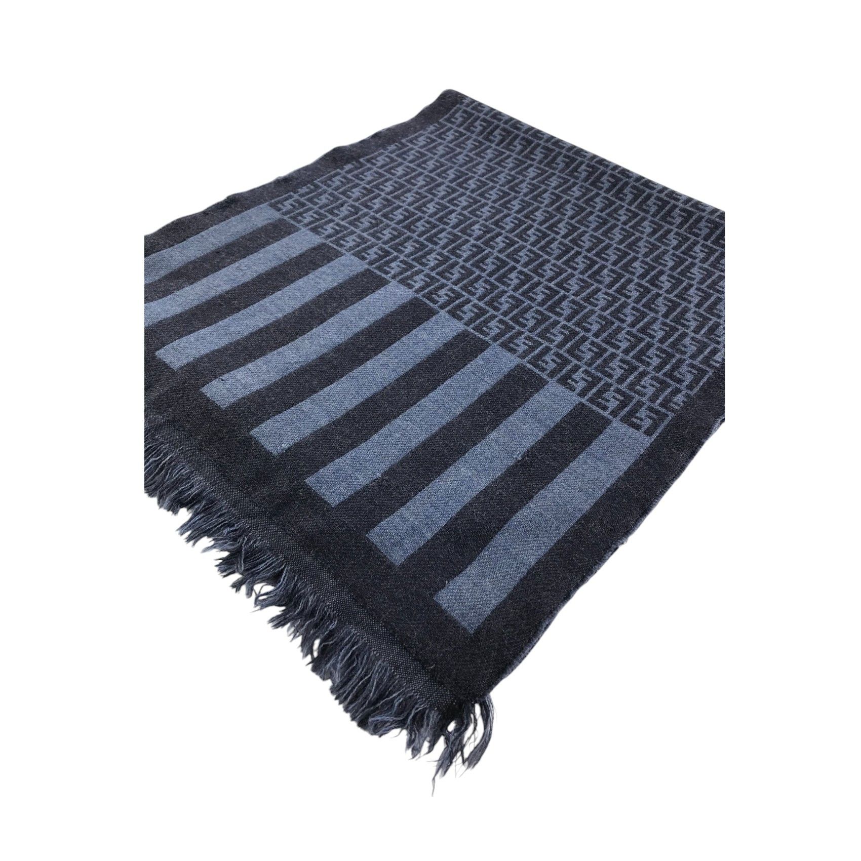 Vintage Fendi Scarf / Muffler / Neckwear - WW2632 Size ONE SIZE - 3 Thumbnail