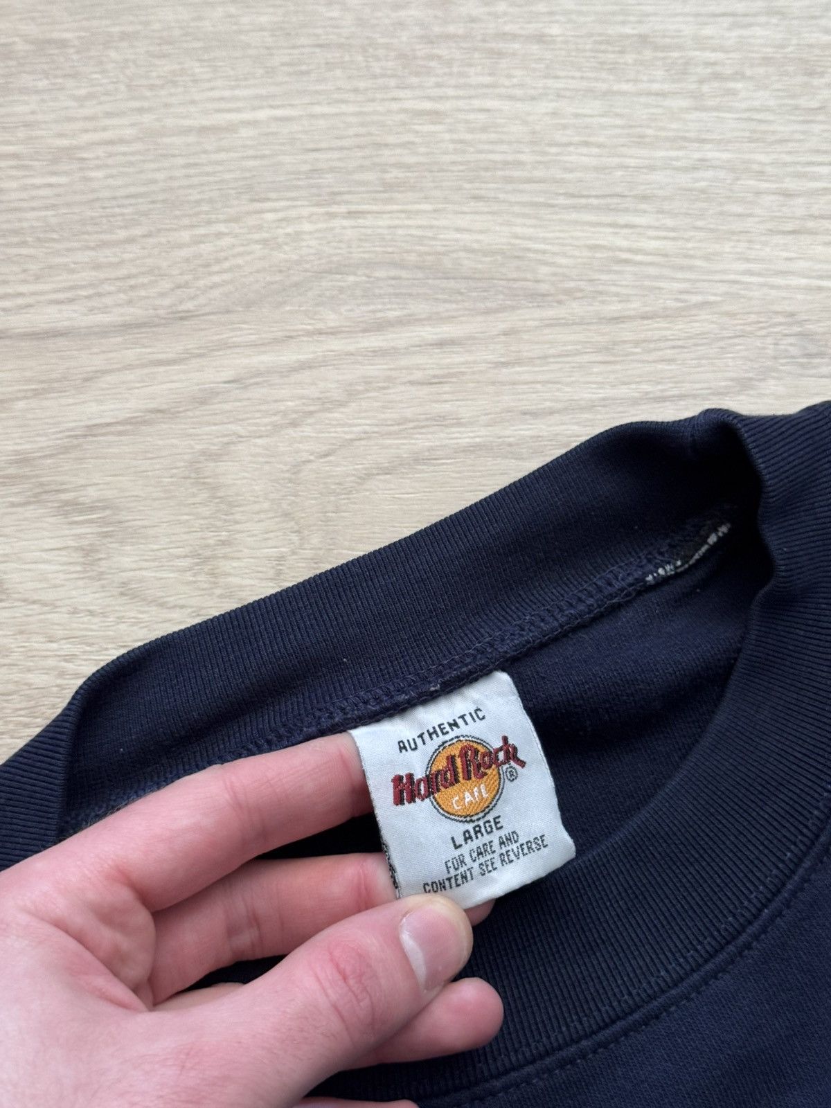 Hard Rock Cafe Vintage 00’s Hard Rock Cafe London y2k Japanese Sweatshirts Size US L / EU 52-54 / 3 - 4 Thumbnail