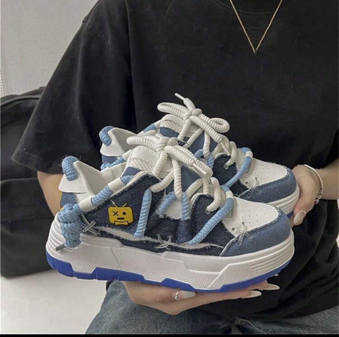 Other Woman Navy and White Sneakers Size US 8 / IT 38 - 5 Thumbnail