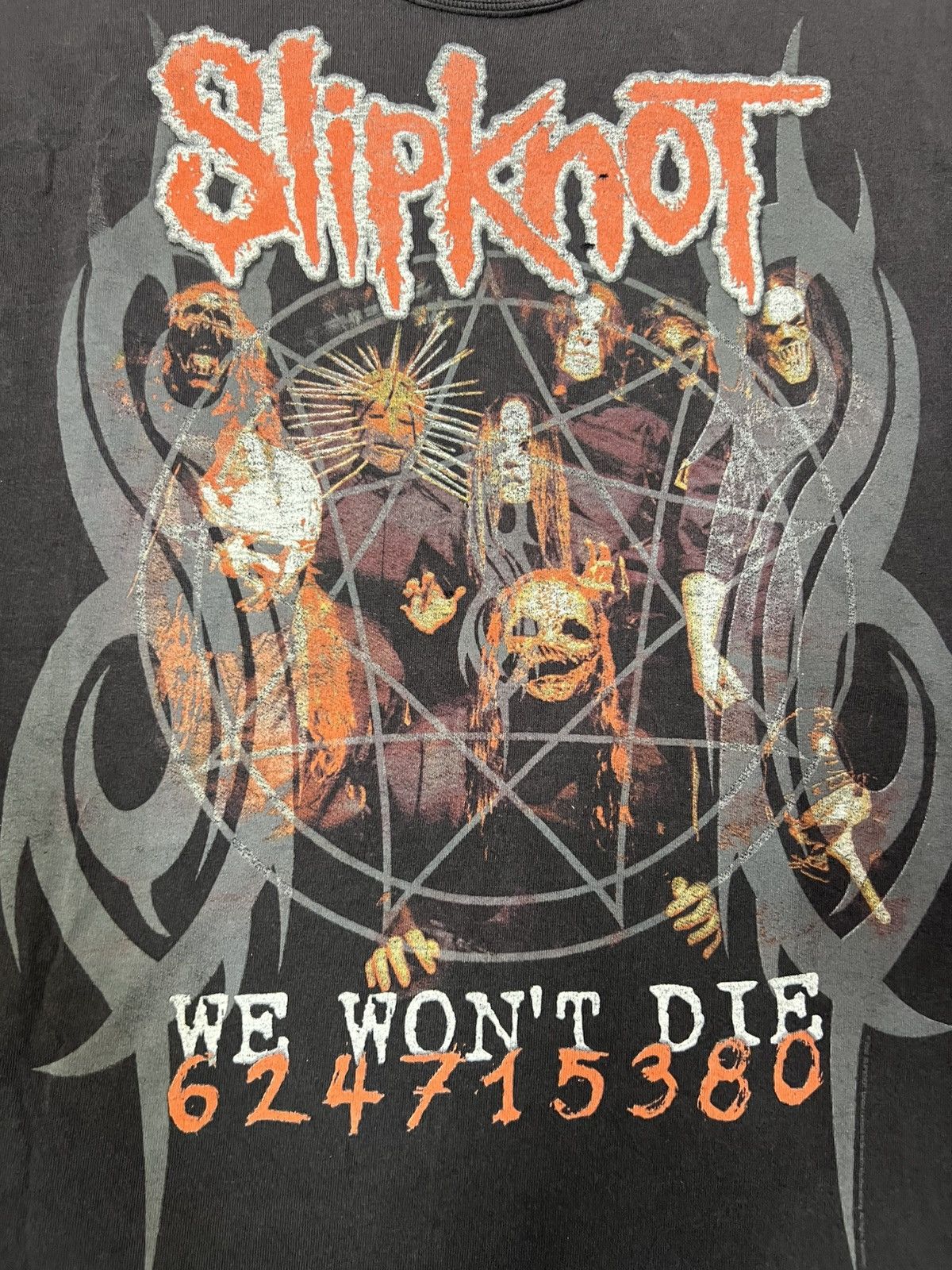 Band Tees 00s Slipknot We Won’t Die Sun Faded Vintage Tee Size US XL / EU 56 / 4 - 3 Thumbnail