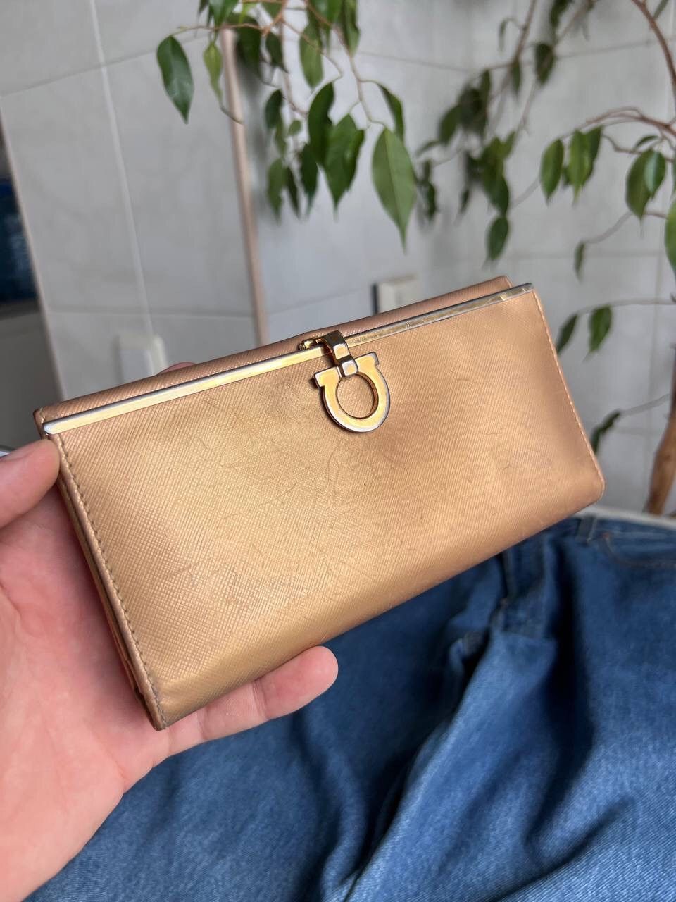 Salvatore Ferragamo Vintage Salvatore Ferragamo Leather Gold Wallet Size ONE SIZE - 2 Thumbnail