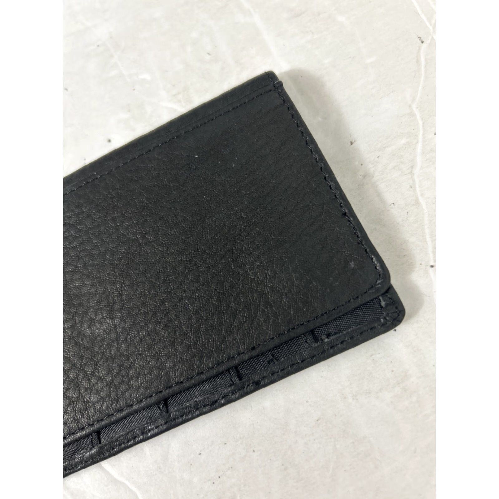 Fossil VINTAGE Fossil Pebbled Leather Black Bifold Thin Wallet 6.5x3.5 Size ONE SIZE - 6 Thumbnail