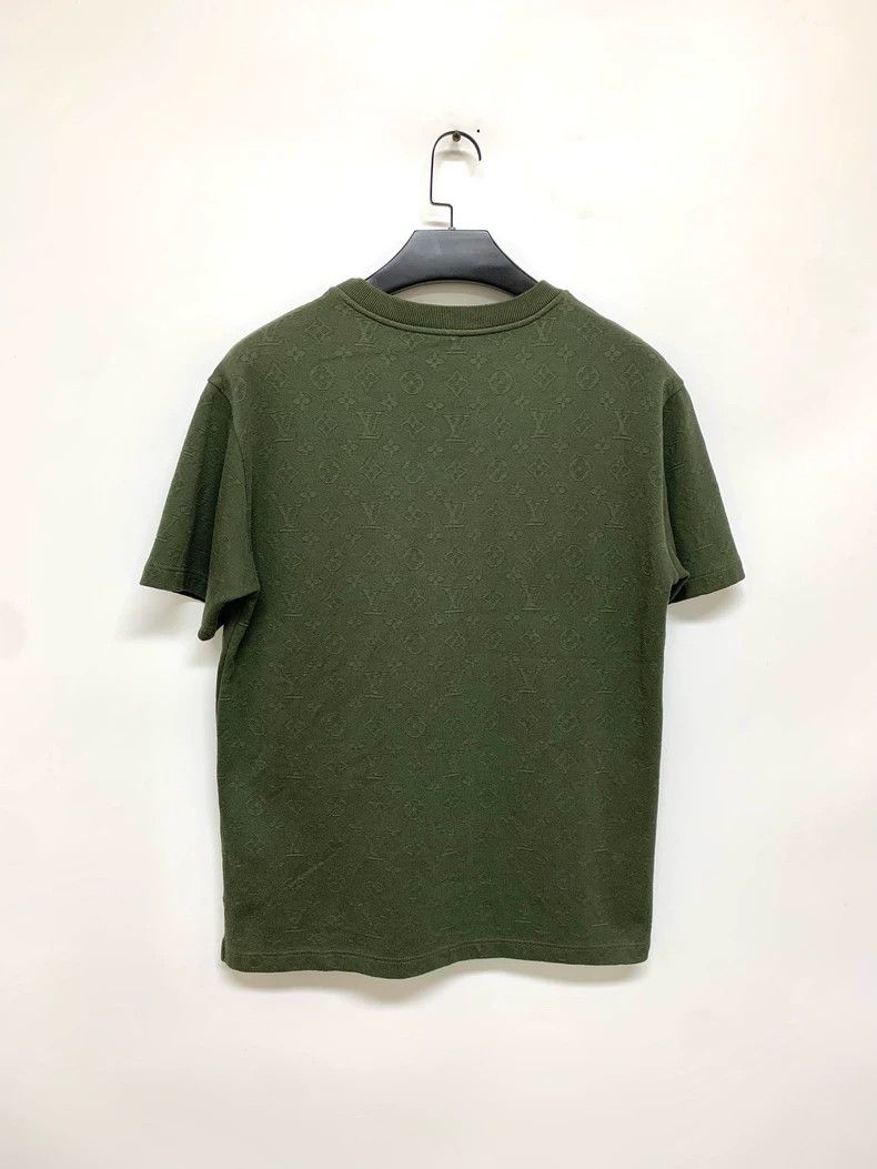 Louis Vuitton Louis Vuitton Army green full print short sleeve Size US M / EU 48-50 / 2 - 8 Thumbnail