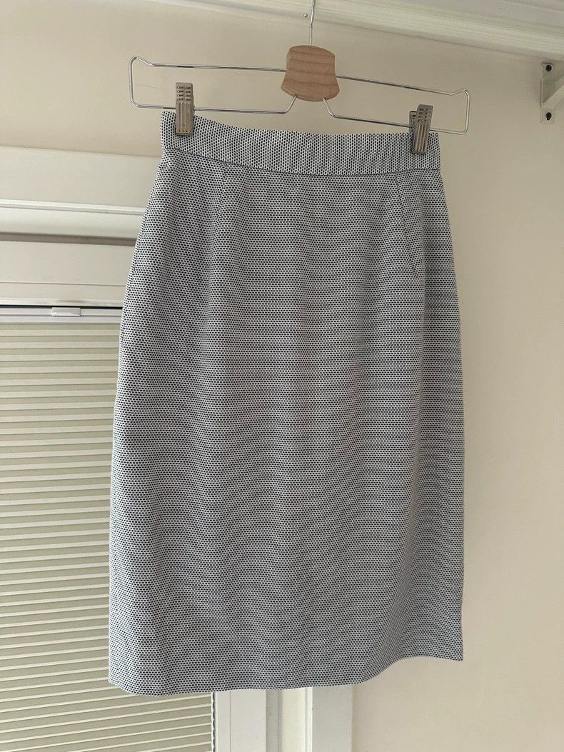 Vivienne Westwood Vivienne Westwood sizeM short skirt Size 32" / US 10 / IT 46 - 2 Thumbnail