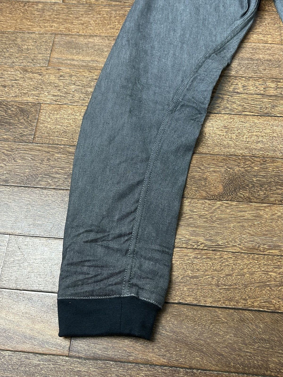 Adidas × Designer × Yeezy Adidas Original Barrel Leg Denim Pants Size US 26 / EU 42 - 11 Thumbnail
