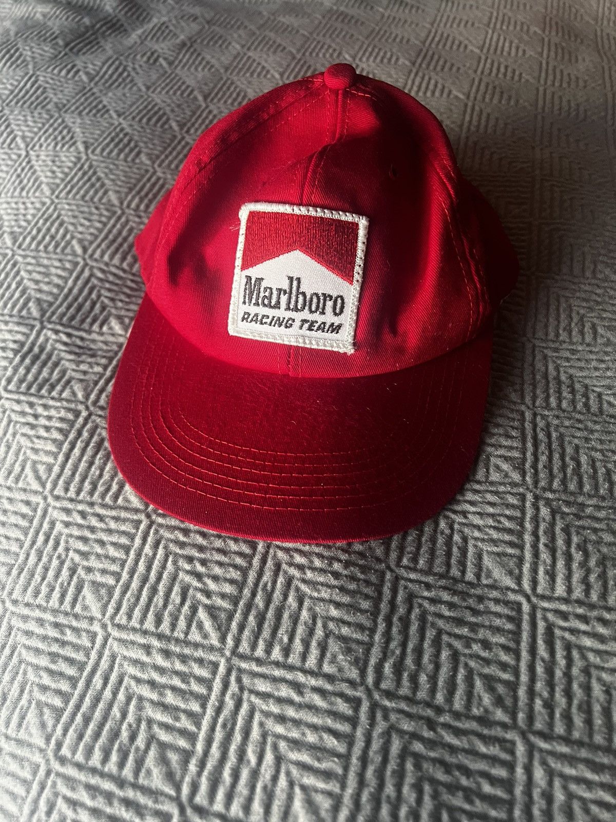 Casquette Vintage MARLBORO Rouge - Logo Célèbre, Coton, Taille Unique - Très Bon État