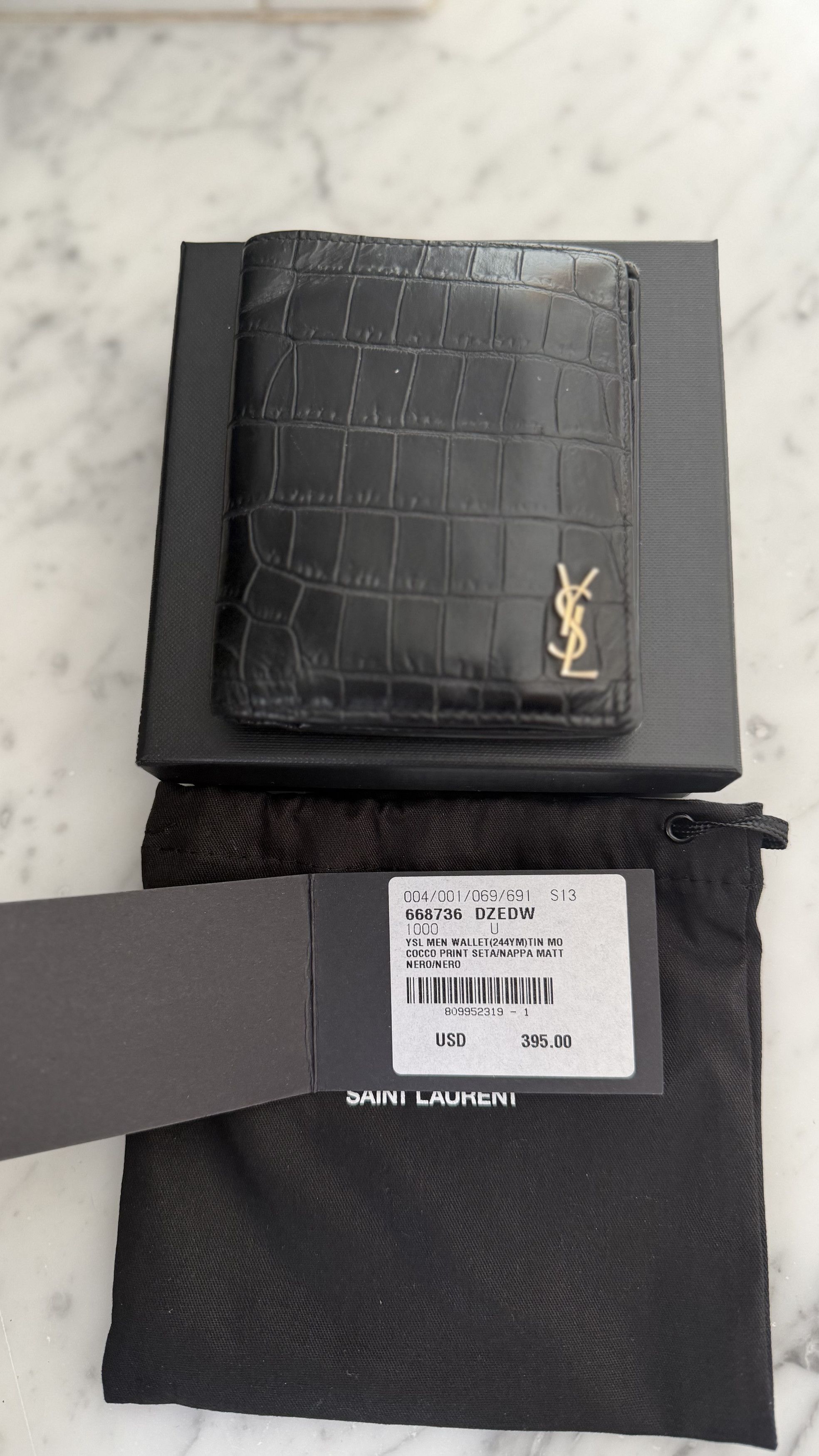 Yves Saint Laurent Yves Saint Laurent 668736 DZEDW Wallet #230-000-374-2647 Size ONE SIZE - 8 Thumbnail