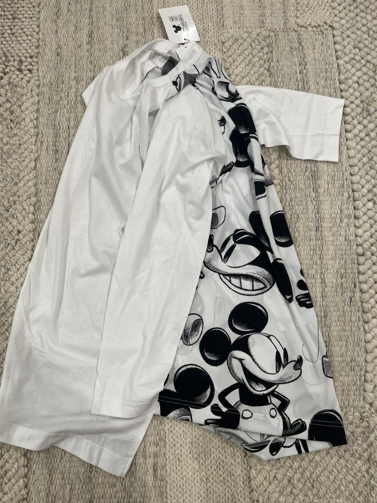 Comme des Garcons × Disney SS21 CDG Mickey Mouse Asymmetric Longsleeve Tee Size M / US 6-8 / IT 42-44 - 3 Thumbnail