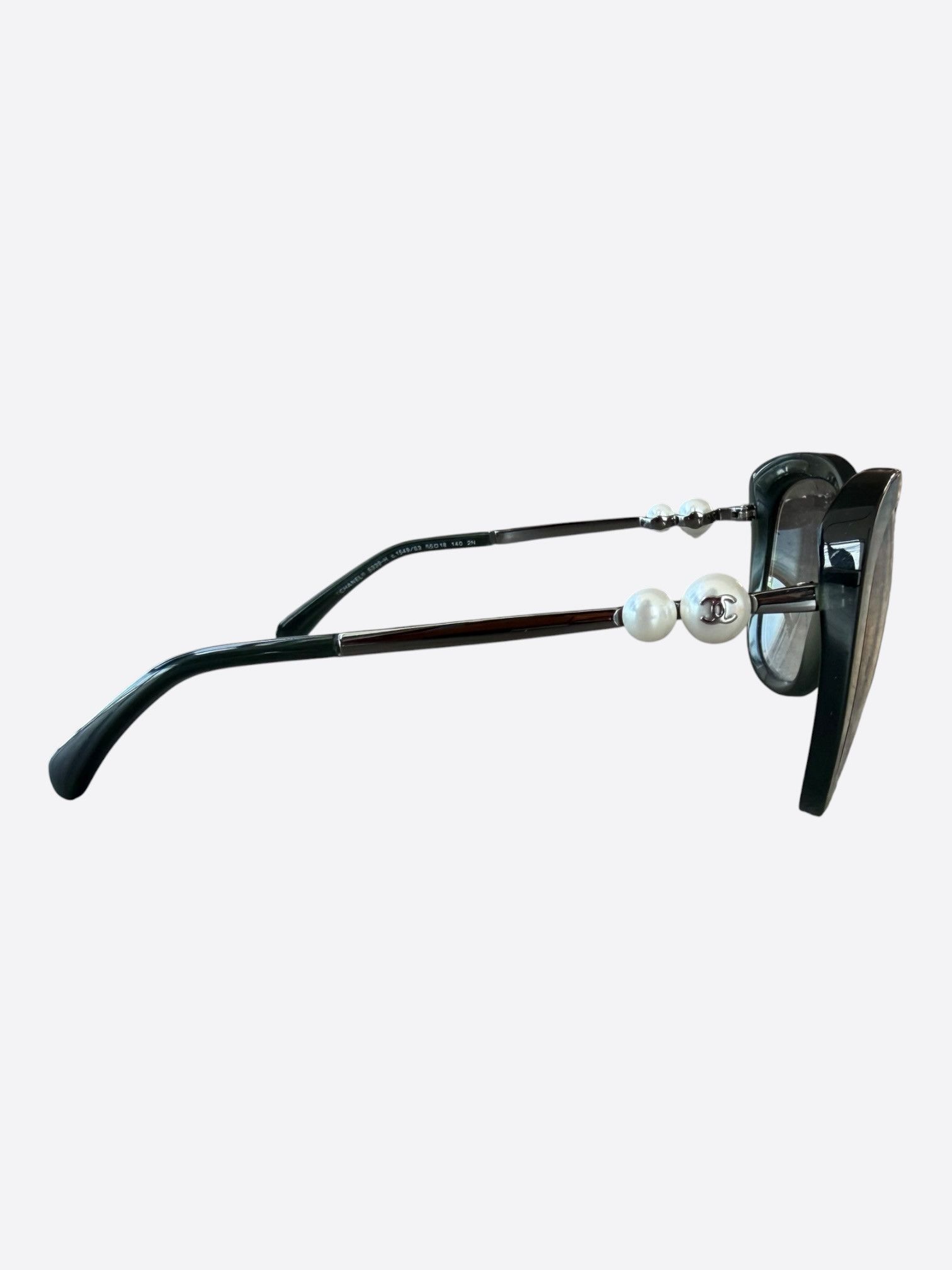 Chanel Chanel Black Butterfly Winter Pearl Sunglasses Size ONE SIZE - 2 Thumbnail