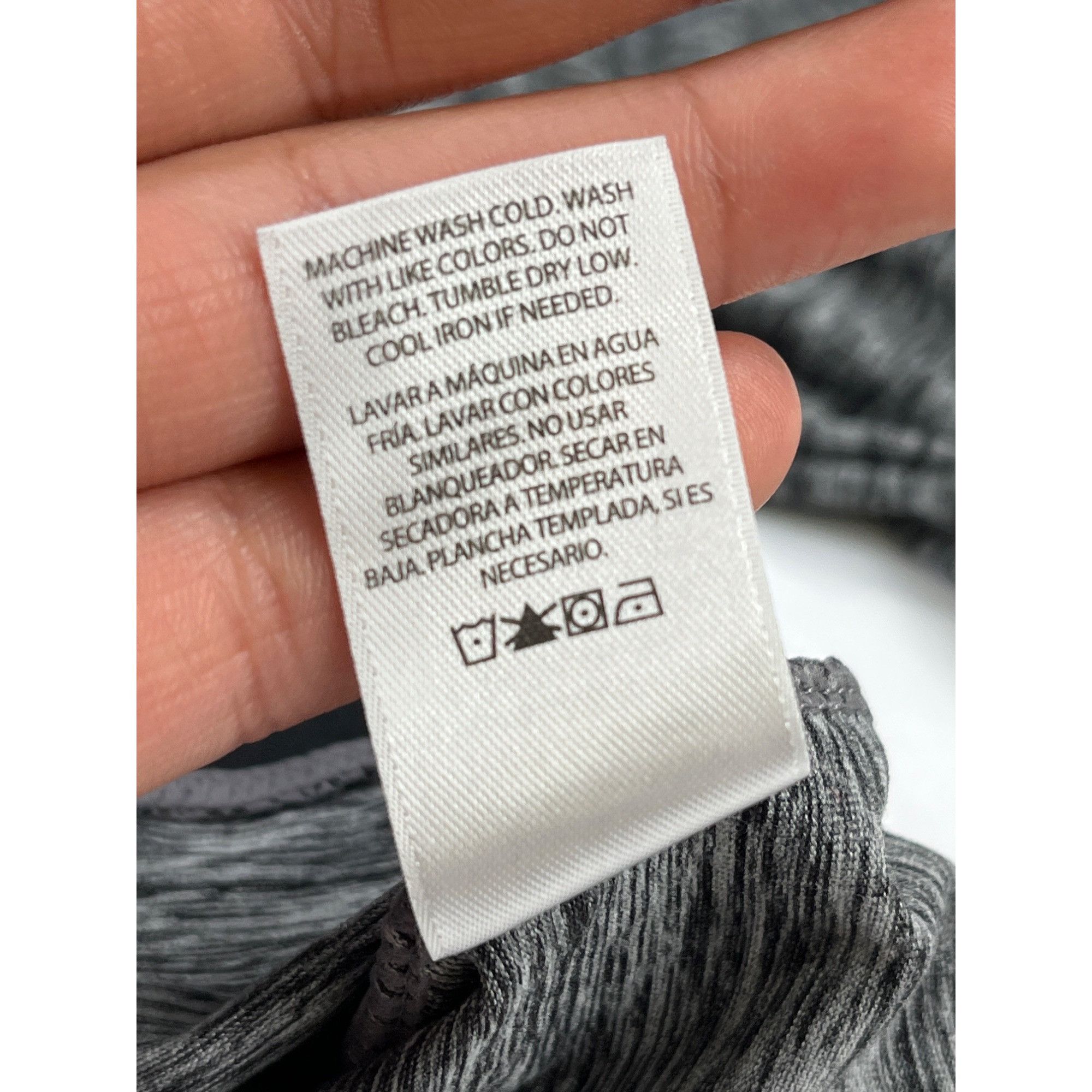 Other Danskin SKU 7683 Womens Heathered Gray Long Sleeve Top Size Size S / US 4 / IT 40 - 11 Thumbnail