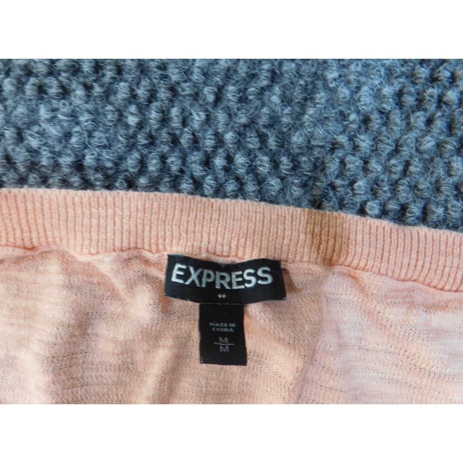 Express Express Blouse Shirt Women's M Pink Roll Tab Sleeve Cotton Rayon Pullover Round Neck Basic Casual Classic Stretch Solid F/Designer-Theme Size M / US 6-8 / IT 42-44 - 4 Thumbnail