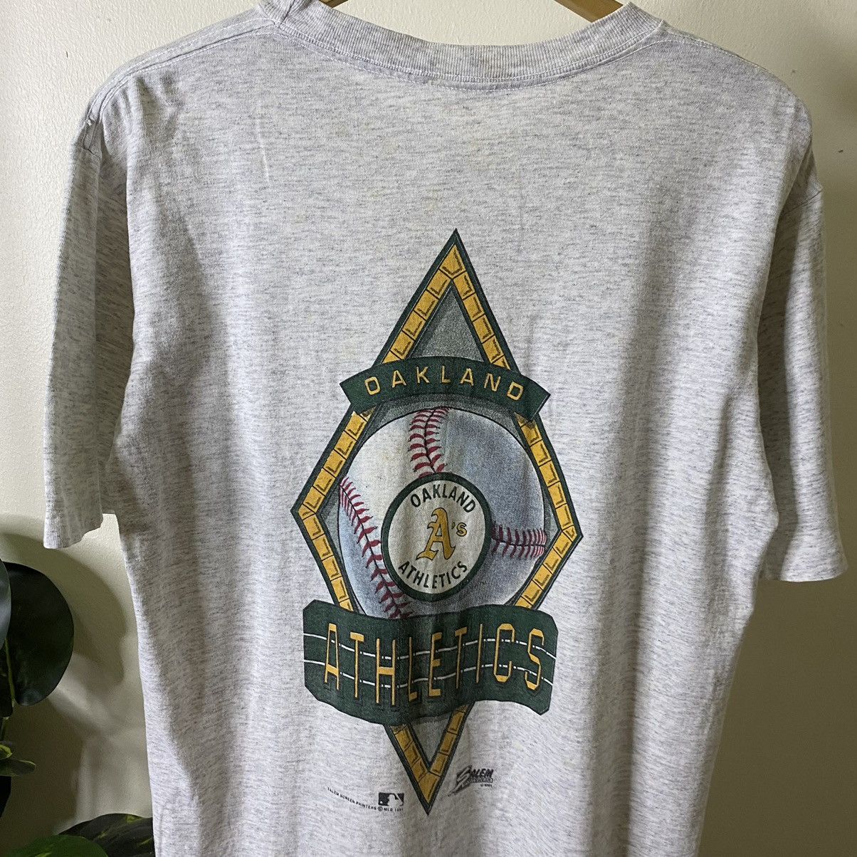 Salem Sportswear Vintage 1997 Salem Sportswear Oakland Athletics MLB T Shirt Size US M / EU 48-50 / 2 - 2 Thumbnail