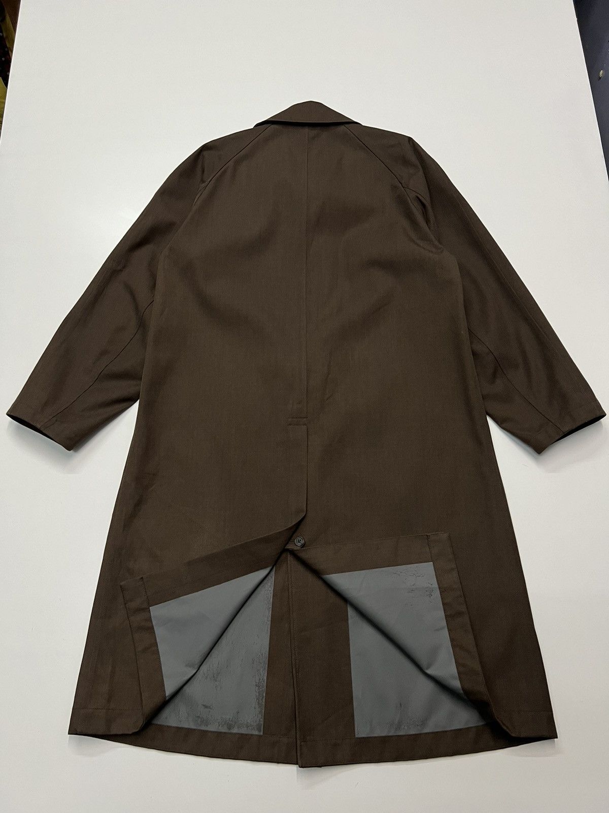 Uniqlo 🔥UNIQLO WATERPROOF LONG COAT Size US M / EU 48-50 / 2 - 3 Thumbnail