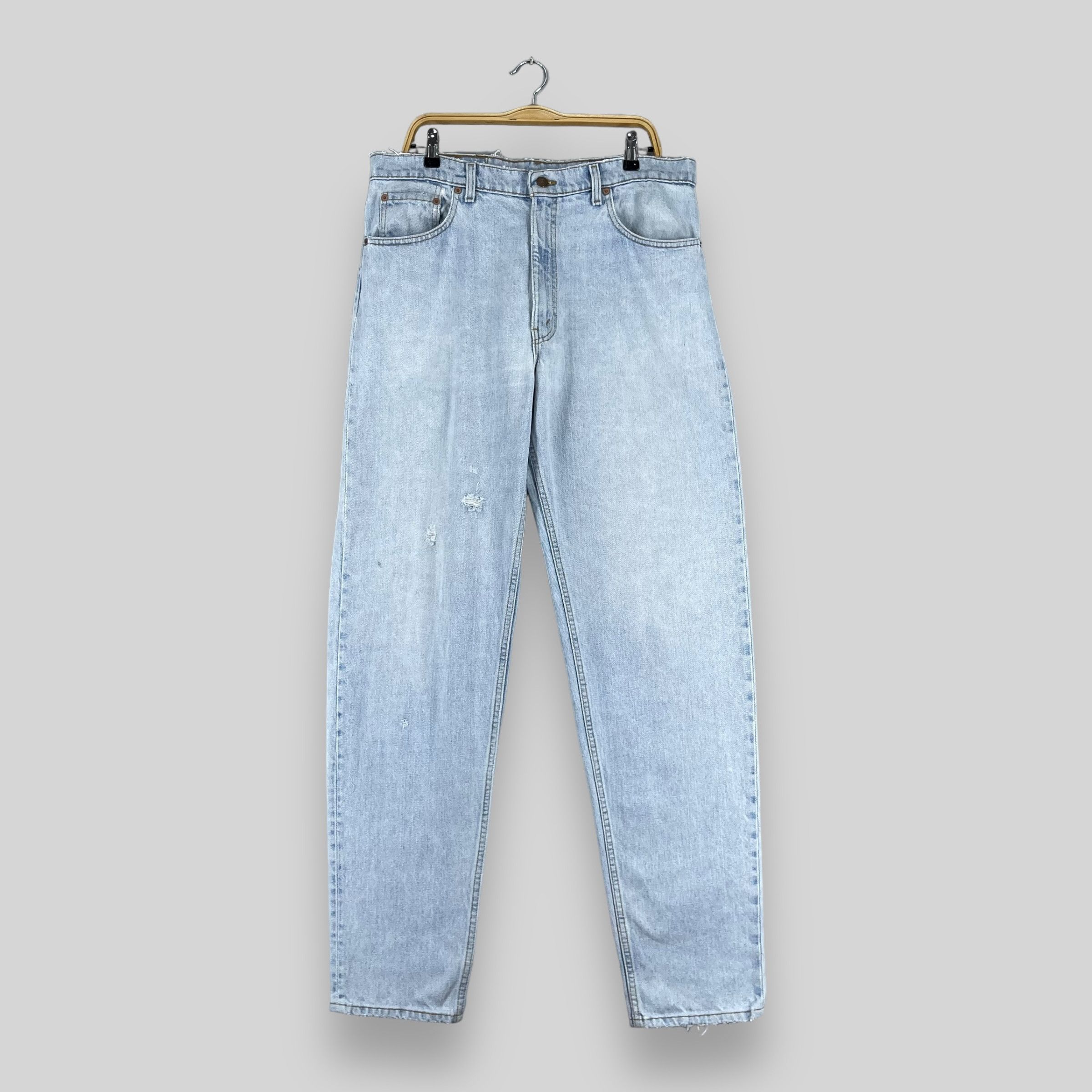 Levi's × Vintage W36 L35 Vintage Distressed Levis 550 Ripped Jeans Size US 36 / EU 52 - 1 Thumbnail