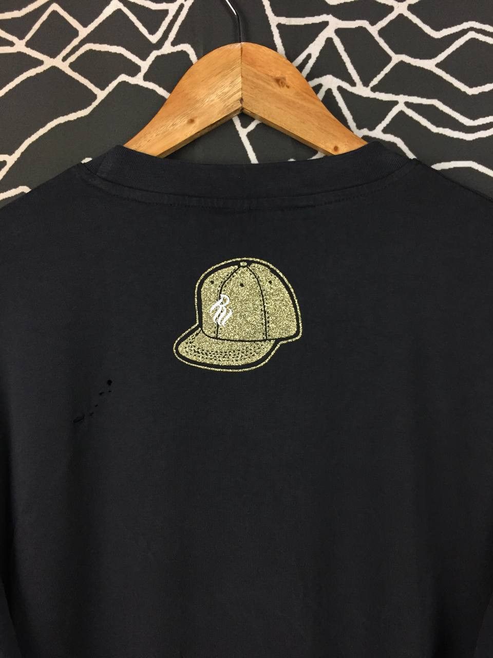 Rocawear Rocawear Jay-Z Hip Hop Streetwear Scattered Hat Graphic Tee Size US XL / EU 56 / 4 - 10 Thumbnail