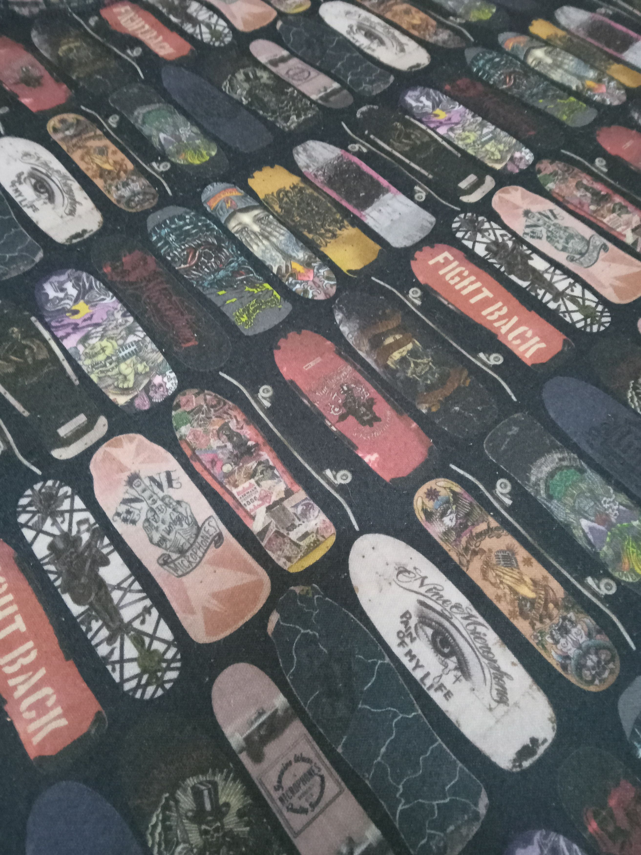 Japanese Brand Nine Microphones Skates All over Print Rare T Shirt Size US M / EU 48-50 / 2 - 7 Thumbnail