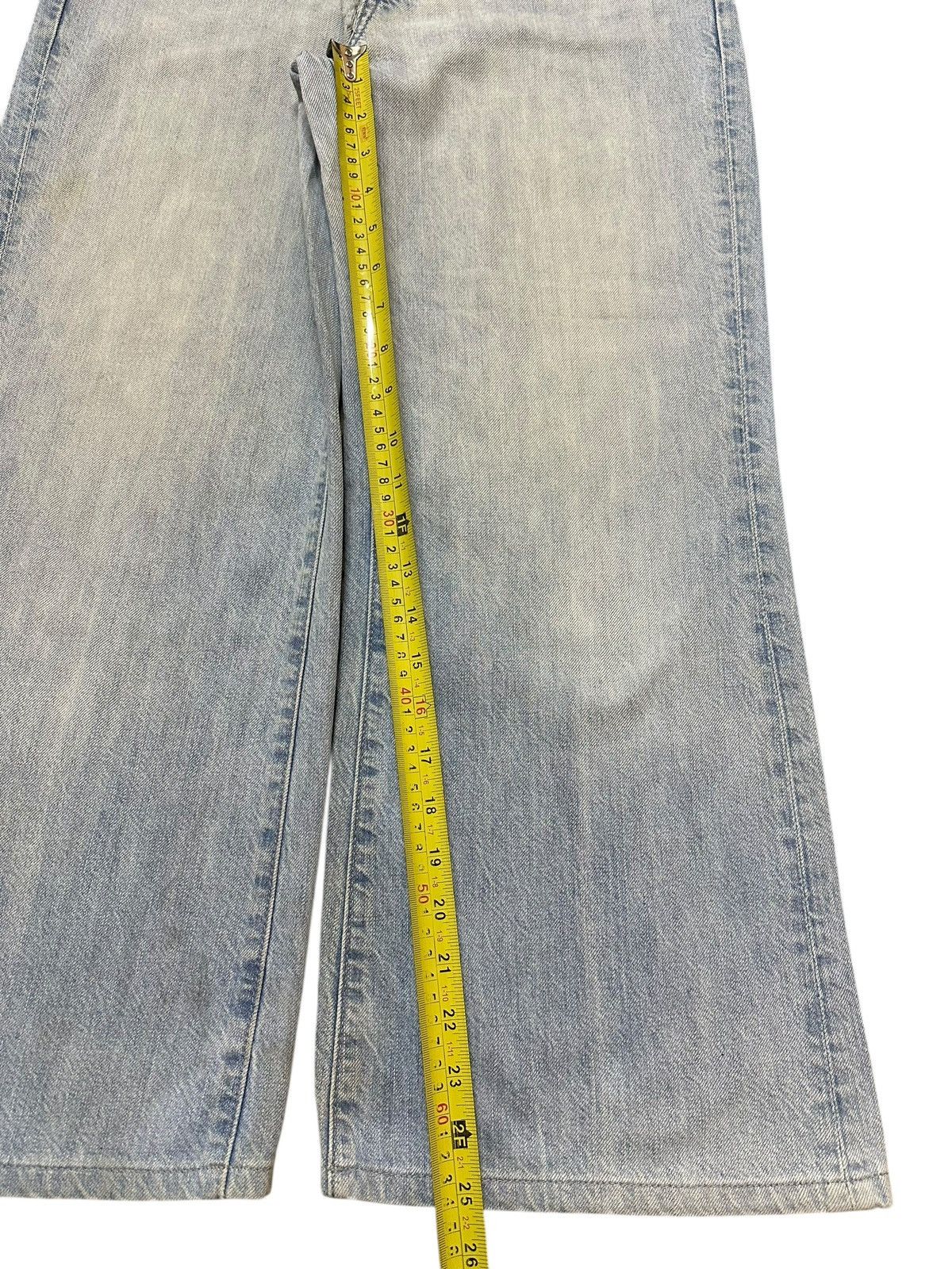 Uniqlo Vintage Japanese Uniqlo Faded Wash Style Wide Leg Baggy Jean Size US 30 / EU 46 - 13 Thumbnail