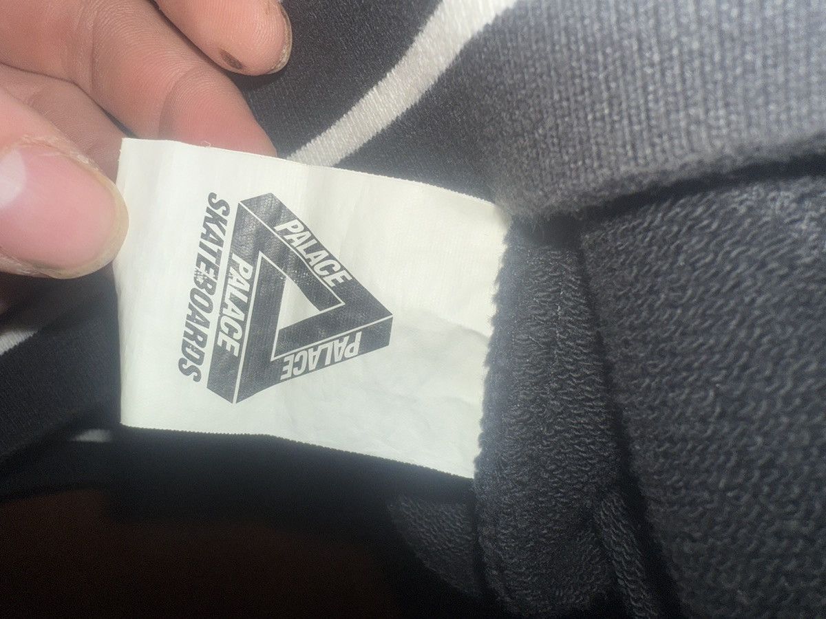 Palace Navy Palace Crewneck Size L Size US L / EU 52-54 / 3 - 6 Thumbnail