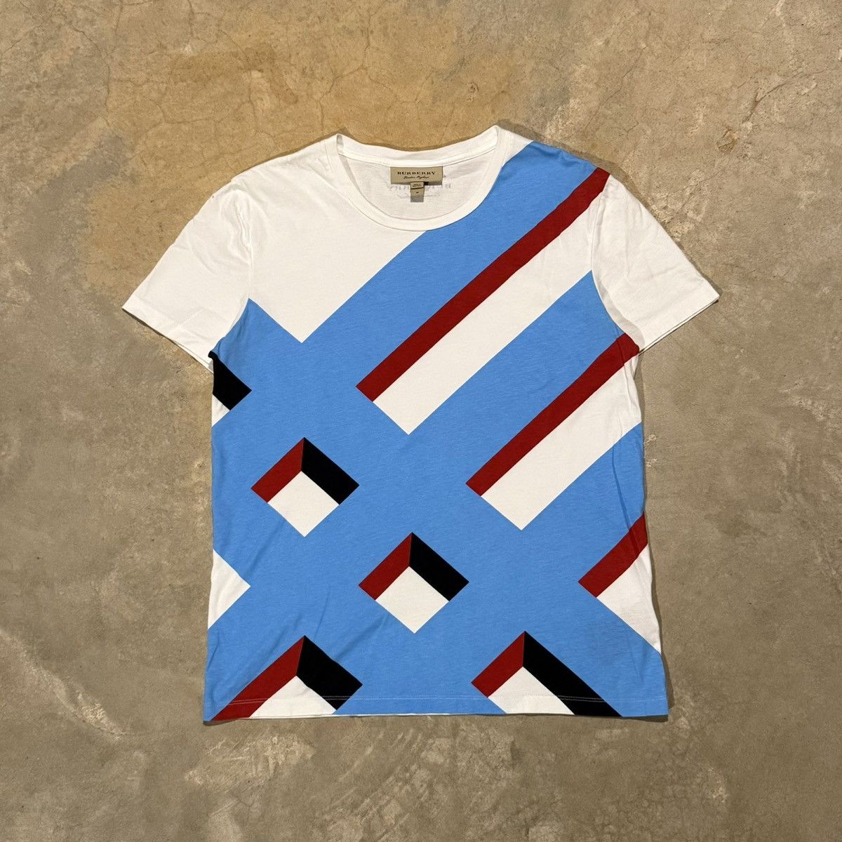 Burberry Burberry Wilmore Geometric Abstract Pattern Graphic Tee Size US M / EU 48-50 / 2 - 1 Thumbnail