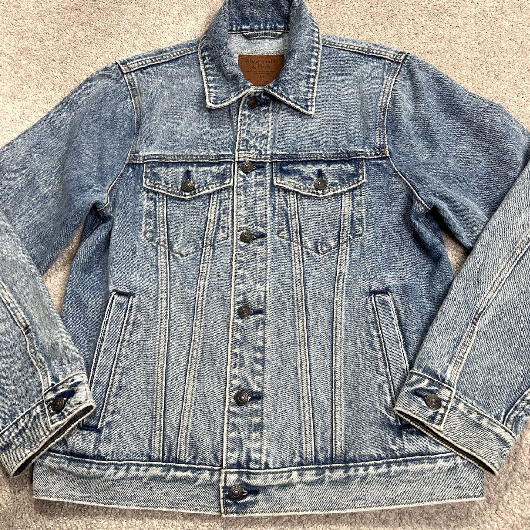Abercrombie & Fitch Abercrombie & Fitch Denim Jean Jacket Mens Medium Classic Trucker Button Up Workwear Shirt Size US 31 - 2 Thumbnail