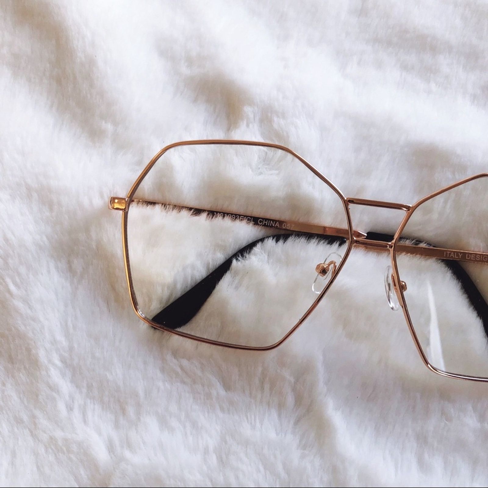 Other Peyton Rose Gold Hexagon Clear Sunglasses Size ONE SIZE - 2 Thumbnail