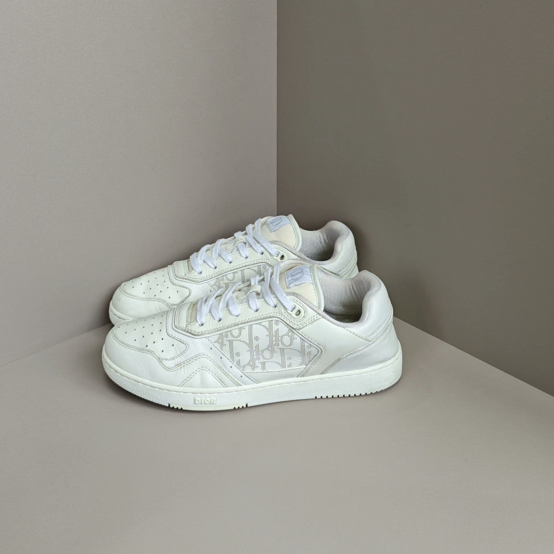Dior Dior Lowtop Sneakers 9 Men Size US 9 / EU 42 - 1 Thumbnail
