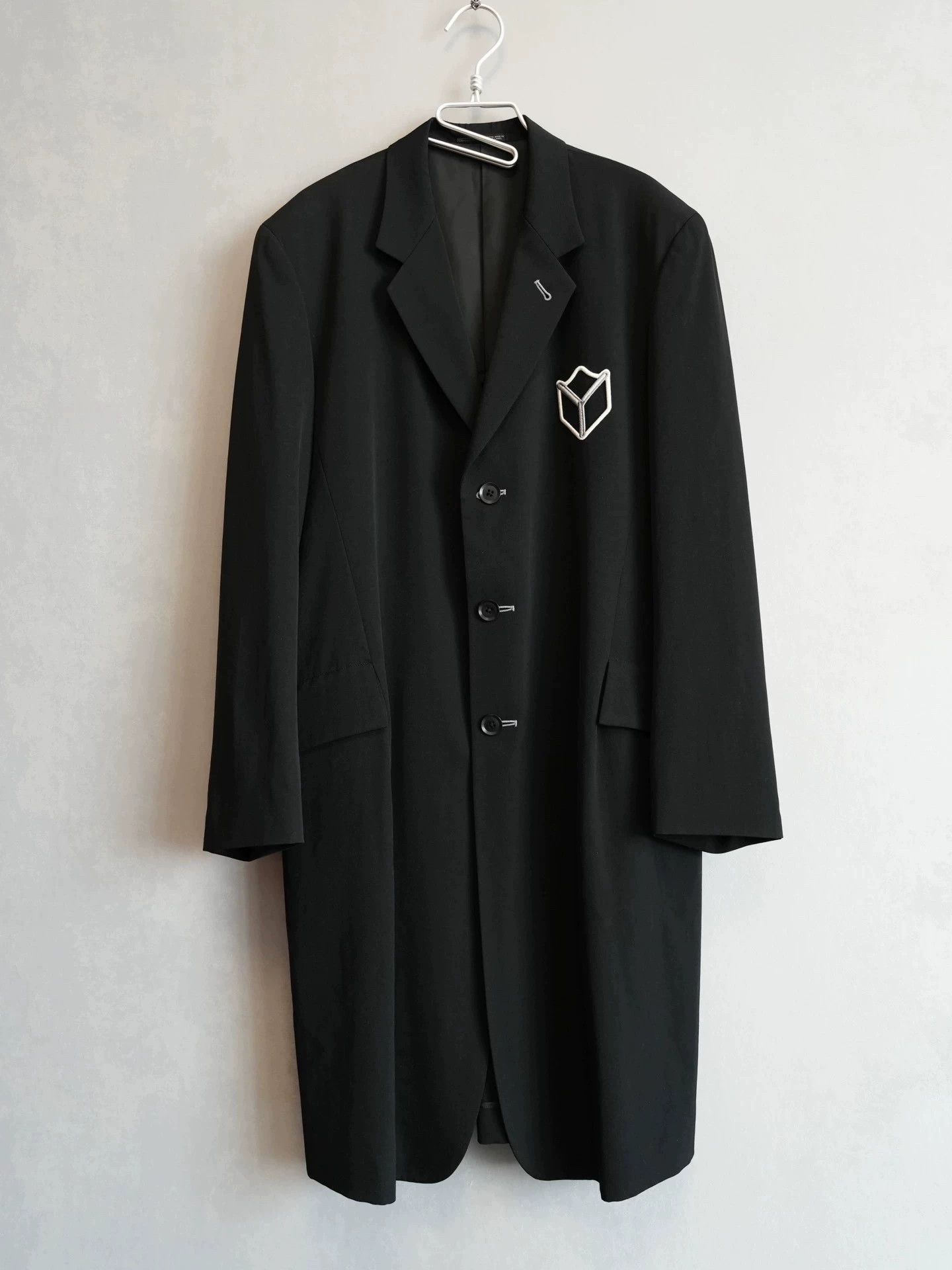 Yohji Yamamoto Yohji Yamamoto 03SS Embroidered Badge Wool Coat Size US L / EU 52-54 / 3 - 1 Thumbnail