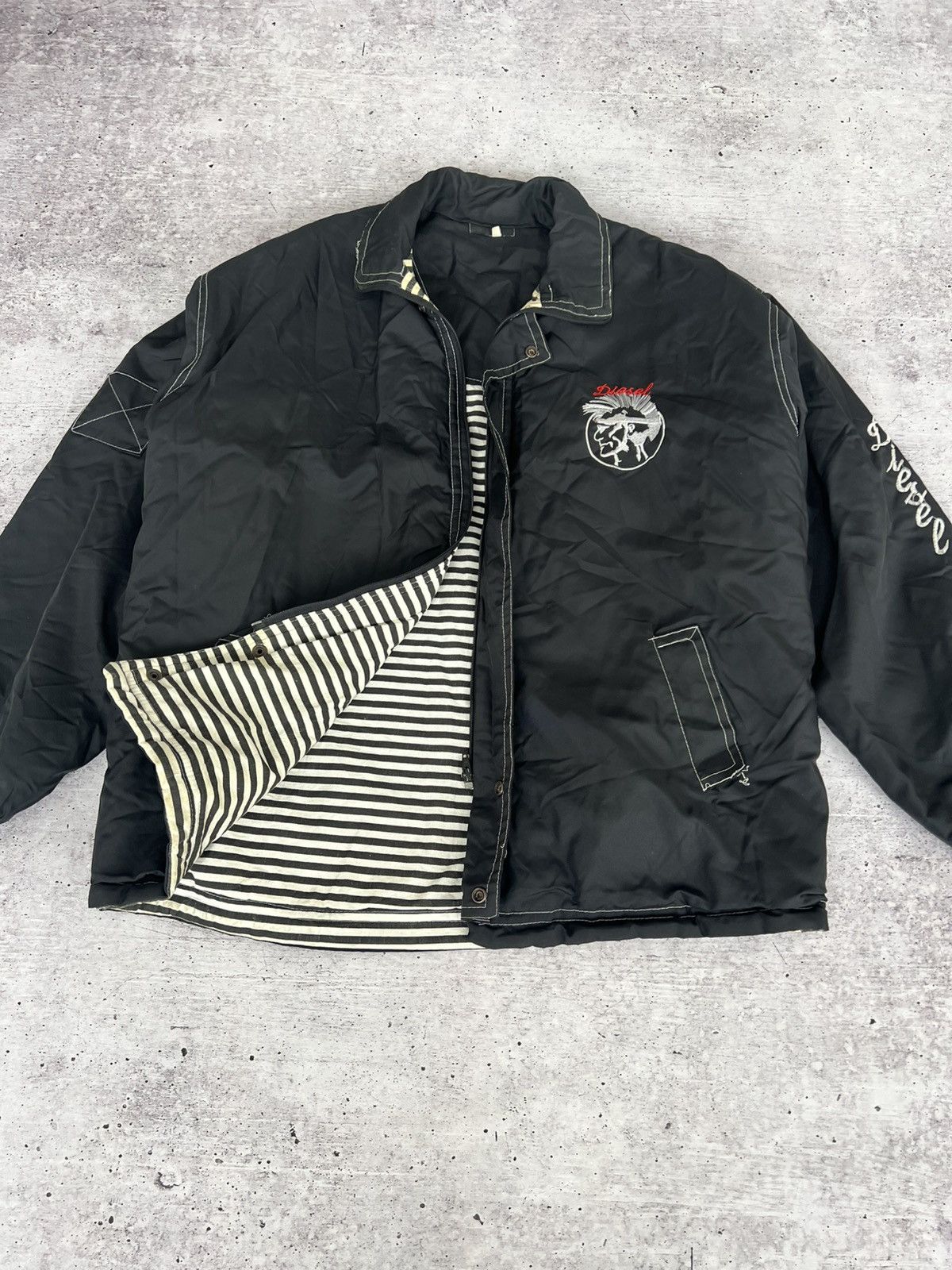 Diesel × Vintage Diesel Vintage Big Logo Black y2k Jacket Size US XL / EU 56 / 4 - 3 Thumbnail