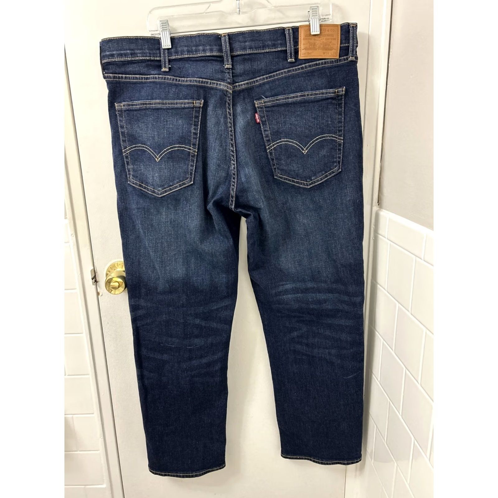 Levi's Levi's Premium Big E 541 Jeans Mens 38x29 Dark Blue Denim Athletic Straight Regular Size Size US 38 / EU 54 - 4 Thumbnail