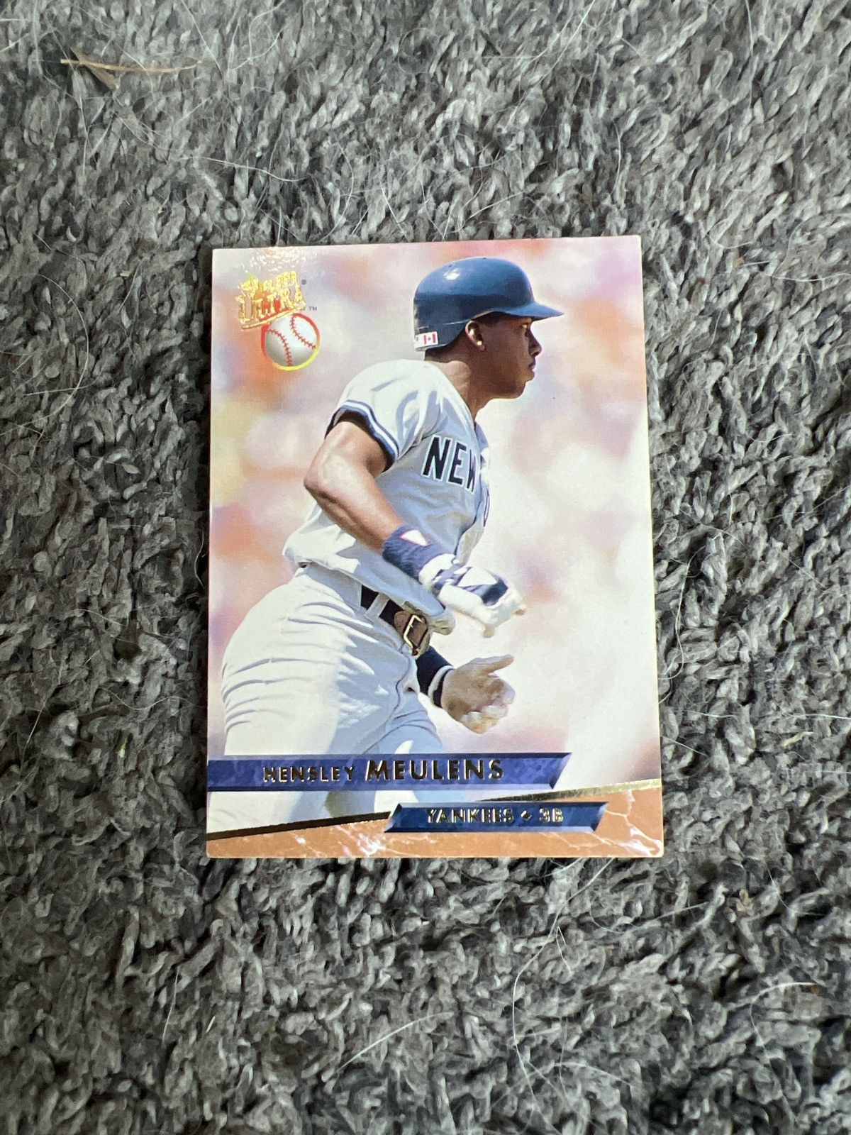 New York Yankees 1993 Fleer Ultra #245 Hensley Meulens Card Size ONE SIZE - 1 Thumbnail