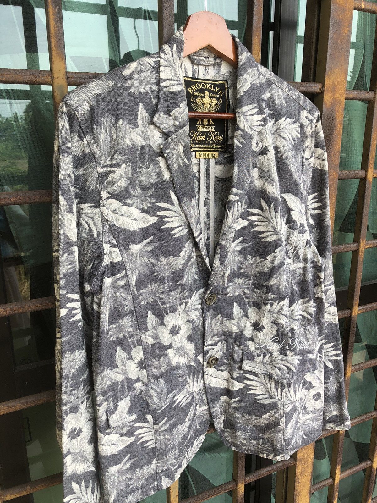 Karl Kani Karl Kani Flower Design Size M / US 6-8 / IT 42-44 - 2 Thumbnail