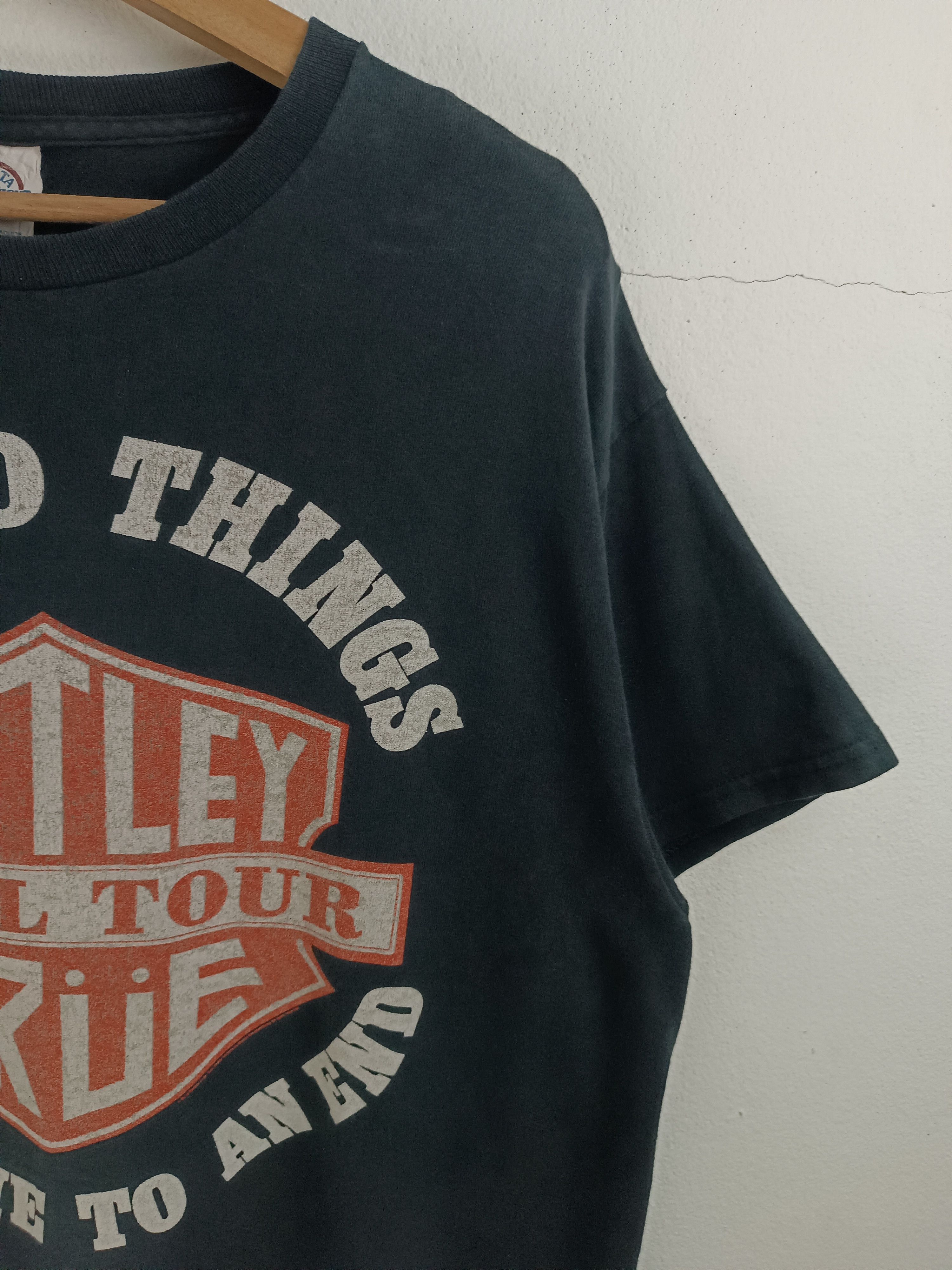 Band Tees THRASHED FADED VINTAGE '14 MOTLEY CRUE FINAL TOUR HARLEY LOG Size US L / EU 52-54 / 3 - 6 Thumbnail