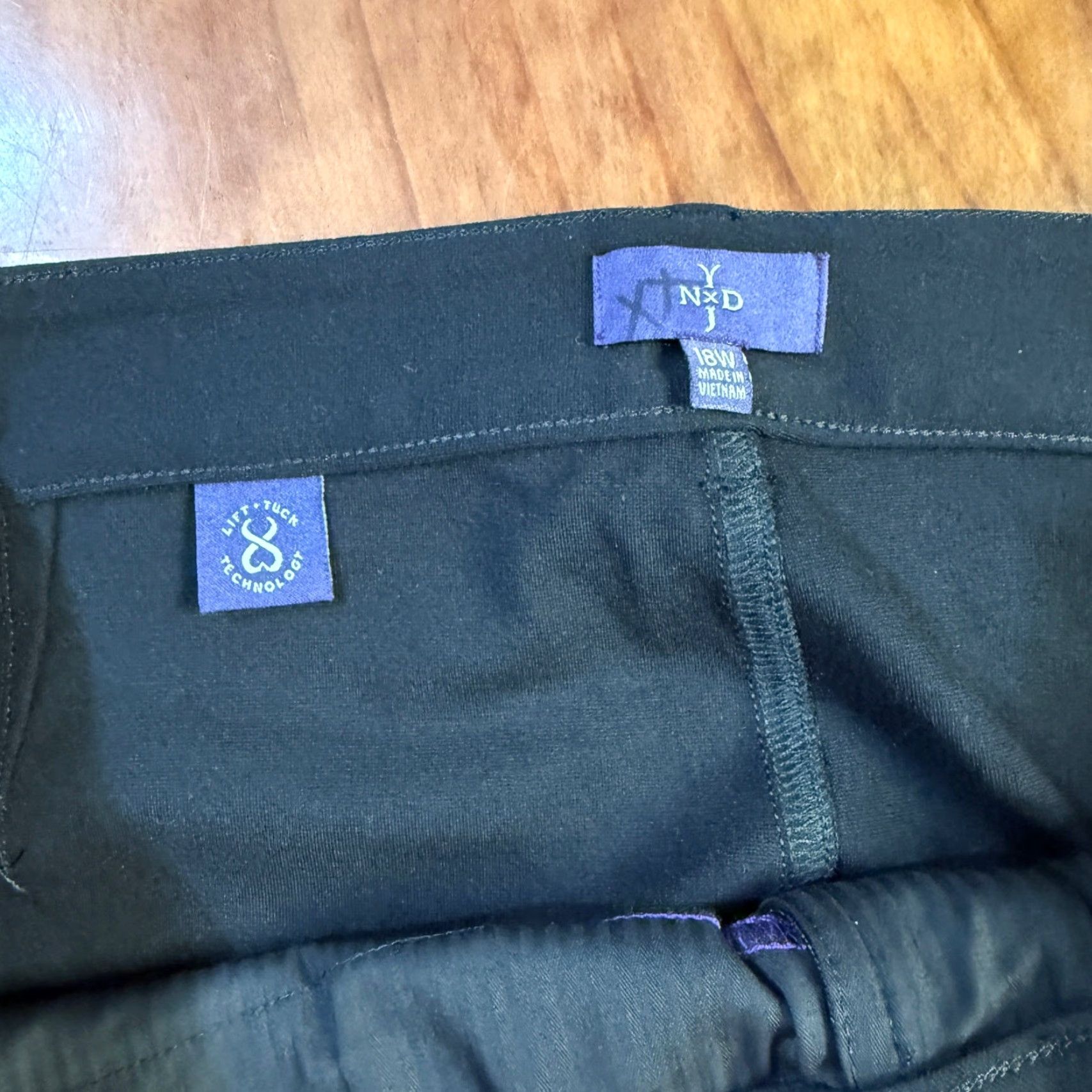 NYDJ NYDJ Womens Pants 18W Isabella Trouser Stretch Ponte Knit Bootcut Pull on G1 Black 18W Mens? Size 40" / US 18 - 5 Thumbnail