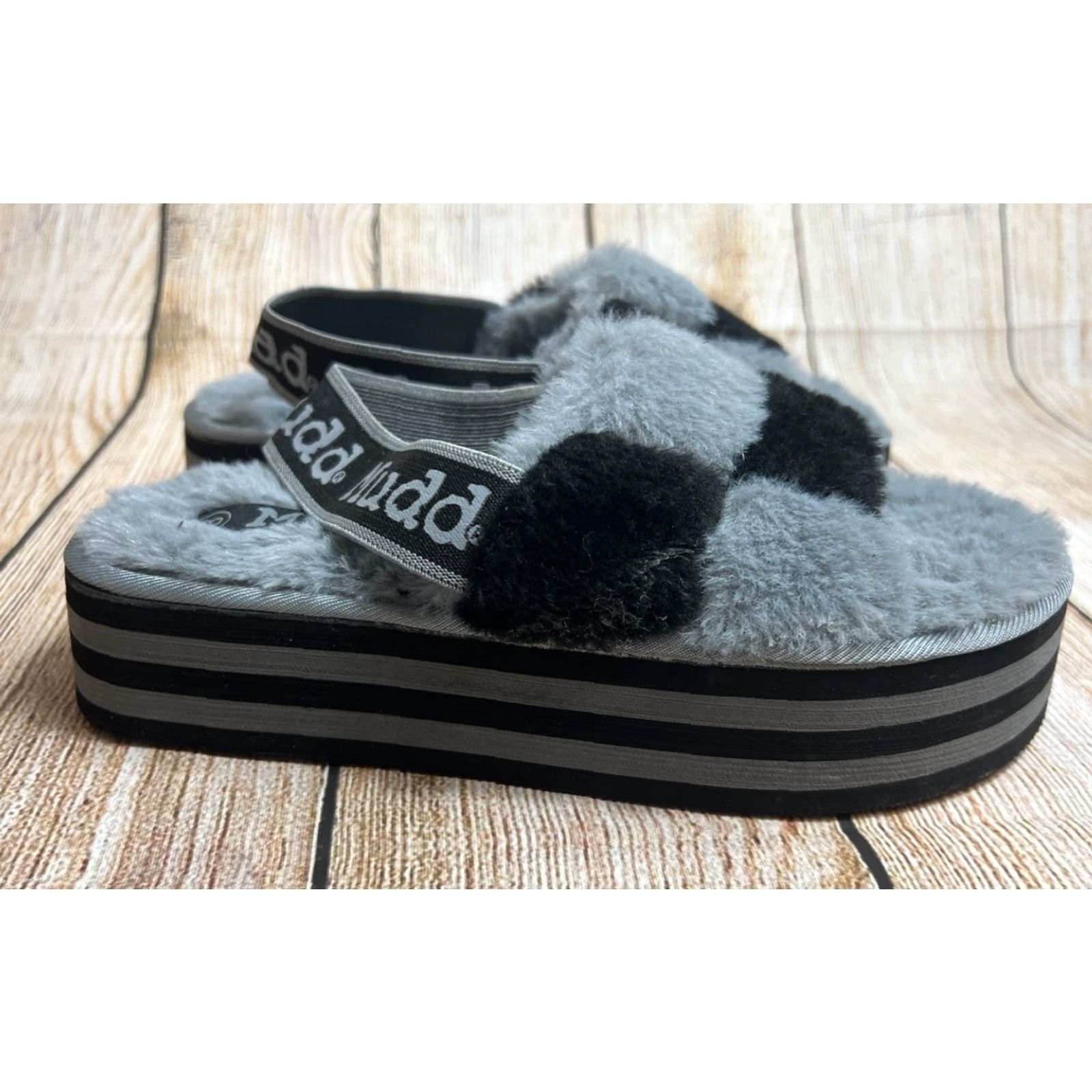 Vintage Women’s Mudd Stormy Sandals Open Toe Slip-On With Strap Fuzzy Black Grey 8 Size US 8 / IT 38 - 2 Thumbnail