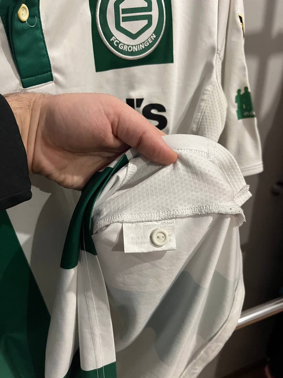 Sports Specialties 2016/17 FC GRONINGEN #10 MATCH WORN SOCCER JERSEY SHIRT XL Size US XL / EU 56 / 4 - 14 Thumbnail
