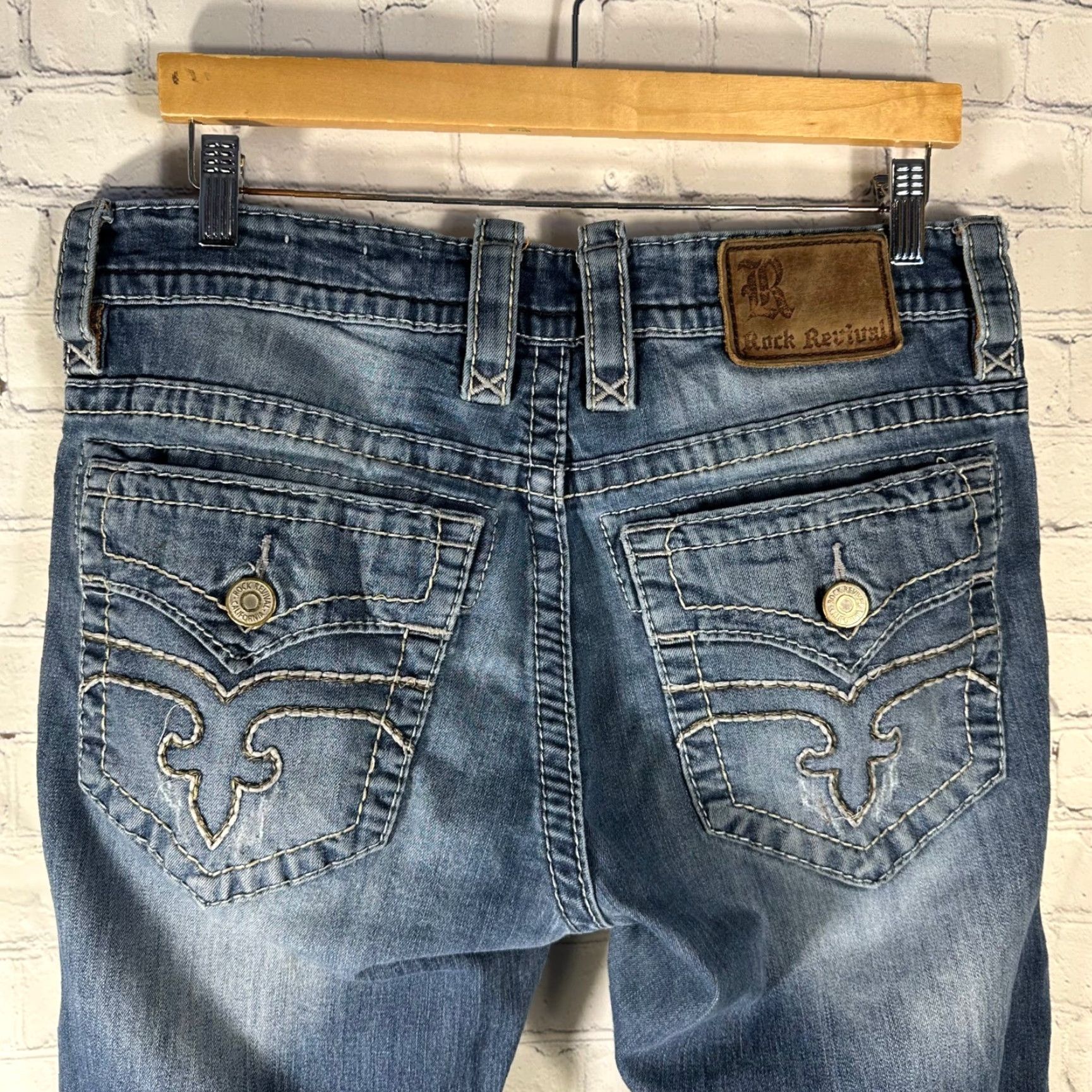 Vintage Rock Revival Jeans 34 Men Straight Denim Blue 5-Pocket Embroidered Distressed Logo Patch Leather Ride Biker Mid Lift 32 Inseam Mens Size US 34 / EU 50 - 7 Thumbnail