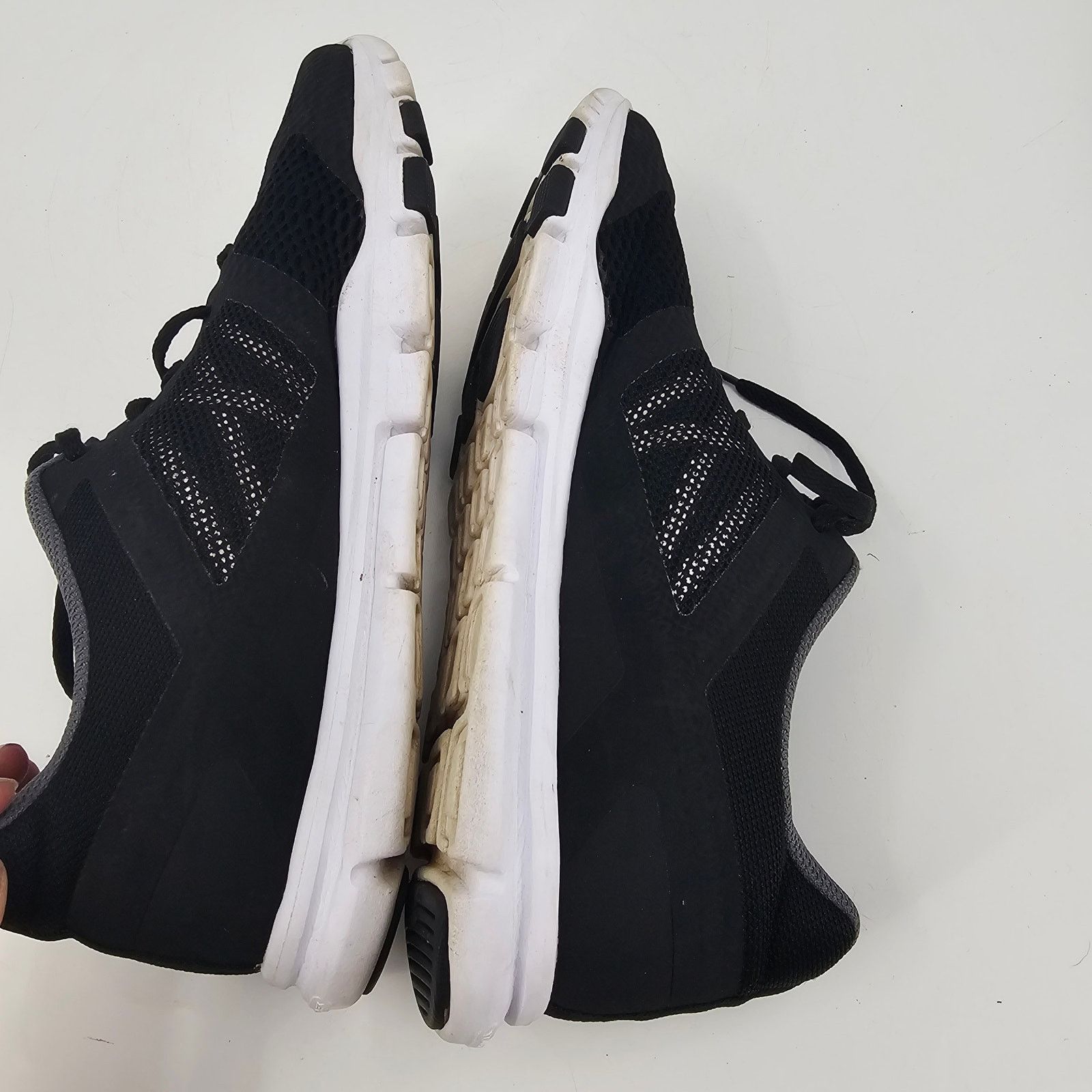 Reebok Reebok Yourflex Train 11 MT Cross Trainer Sneaker Black 9 Size US 9 / EU 42 - 5 Thumbnail