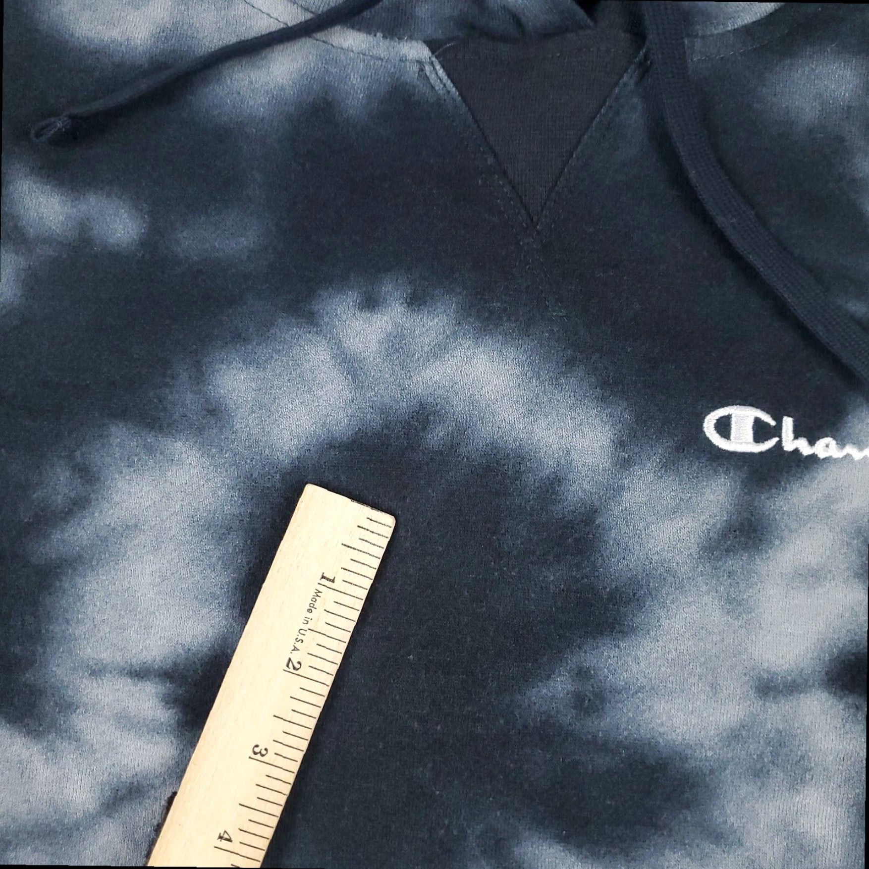 Champion Champion Blue Gray Tie Dye Women's Medium Long Sleeve Hoodie Sweatshirt Size M / US 6-8 / IT 42-44 - 2 Thumbnail