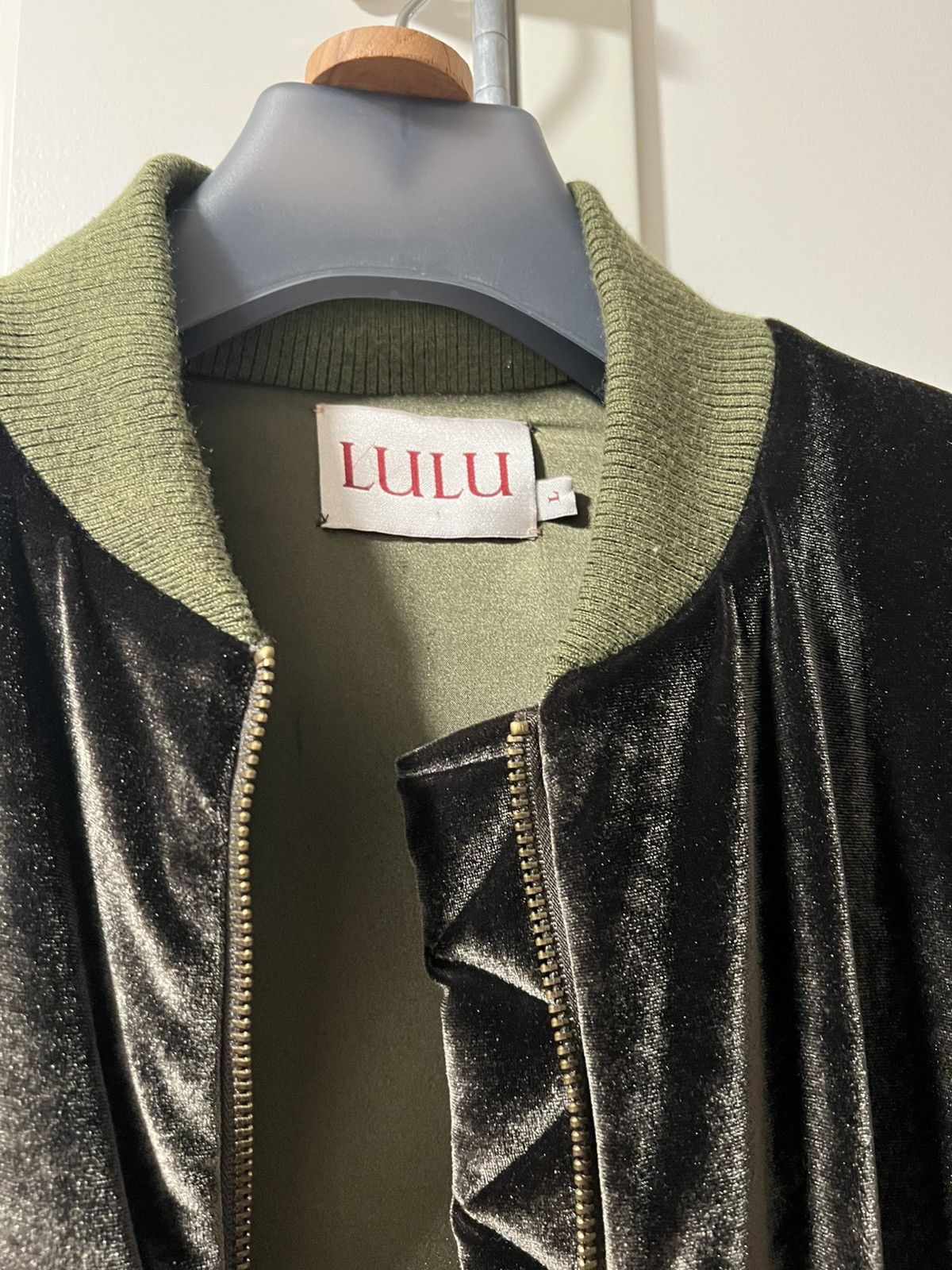 Other Lulu Velvet Bomber L Size US L / EU 52-54 / 3 - 2 Thumbnail