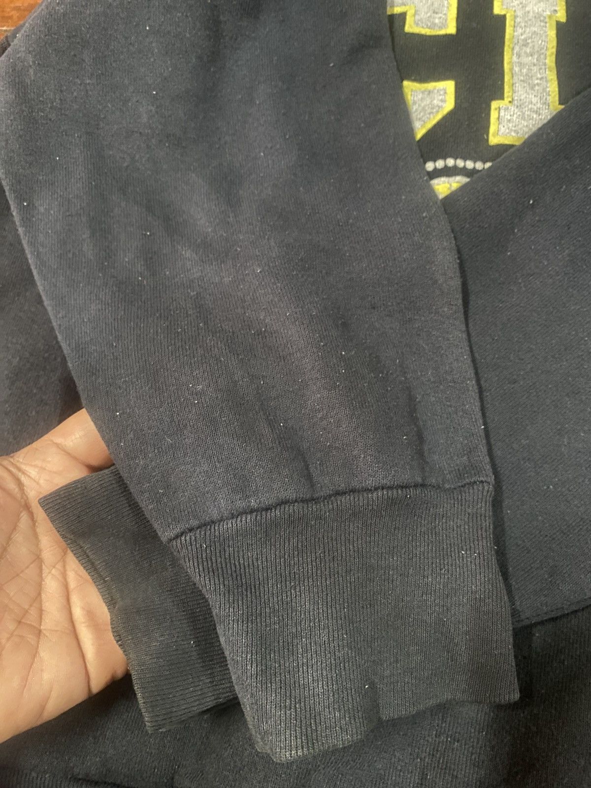 Vintage Vintage 90s Crewneck fruit of the loom UCLA Sweatshirt Size US L / EU 52-54 / 3 - 7 Thumbnail