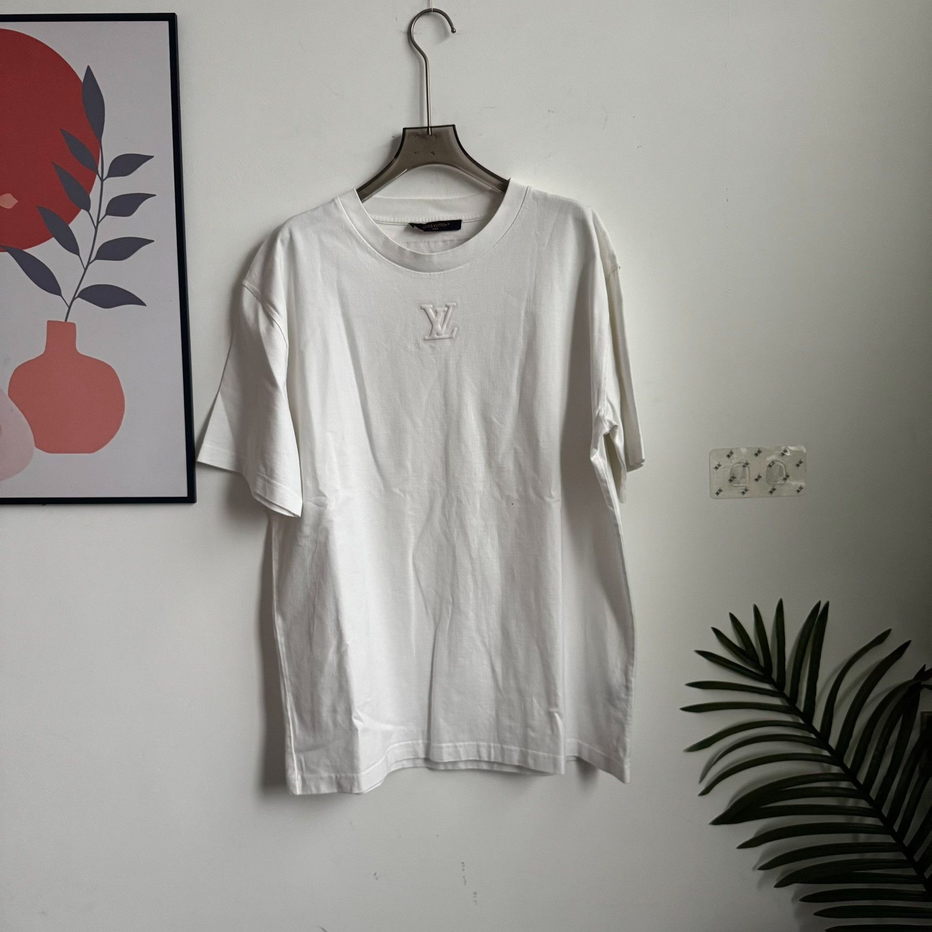 Louis Vuitton Louis Vuitton Tonal Logo Embroidery T-Shirt Size XL Size US XL / EU 56 / 4 - 1 Thumbnail