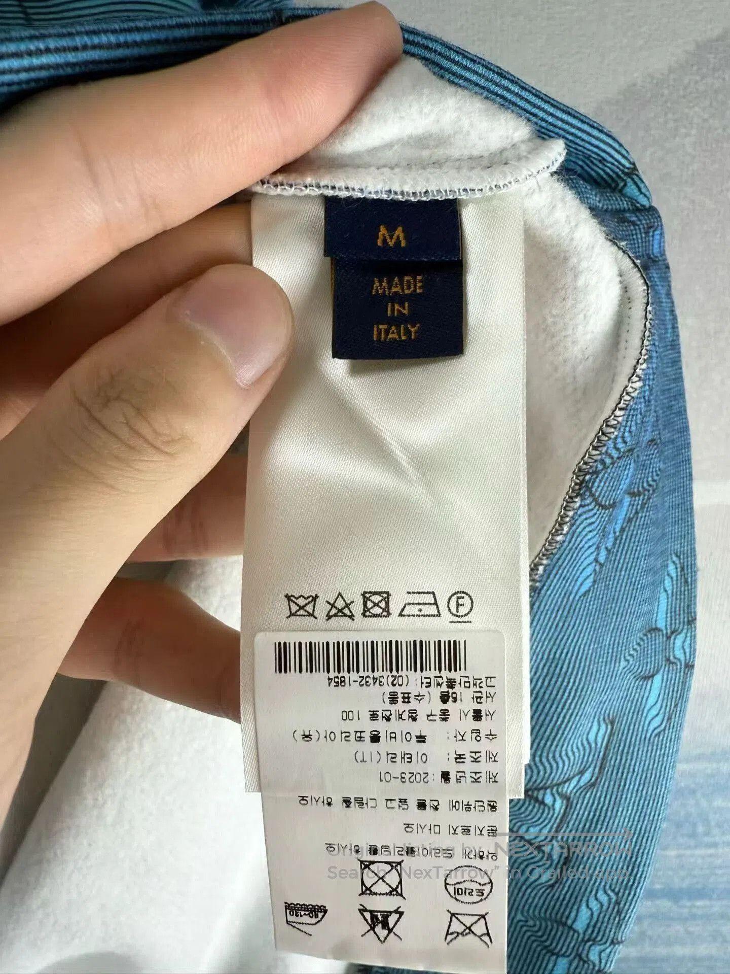 Louis Vuitton louis vuitton blue logo printed hoodie. Size US M / EU 48-50 / 2 - 4 Thumbnail