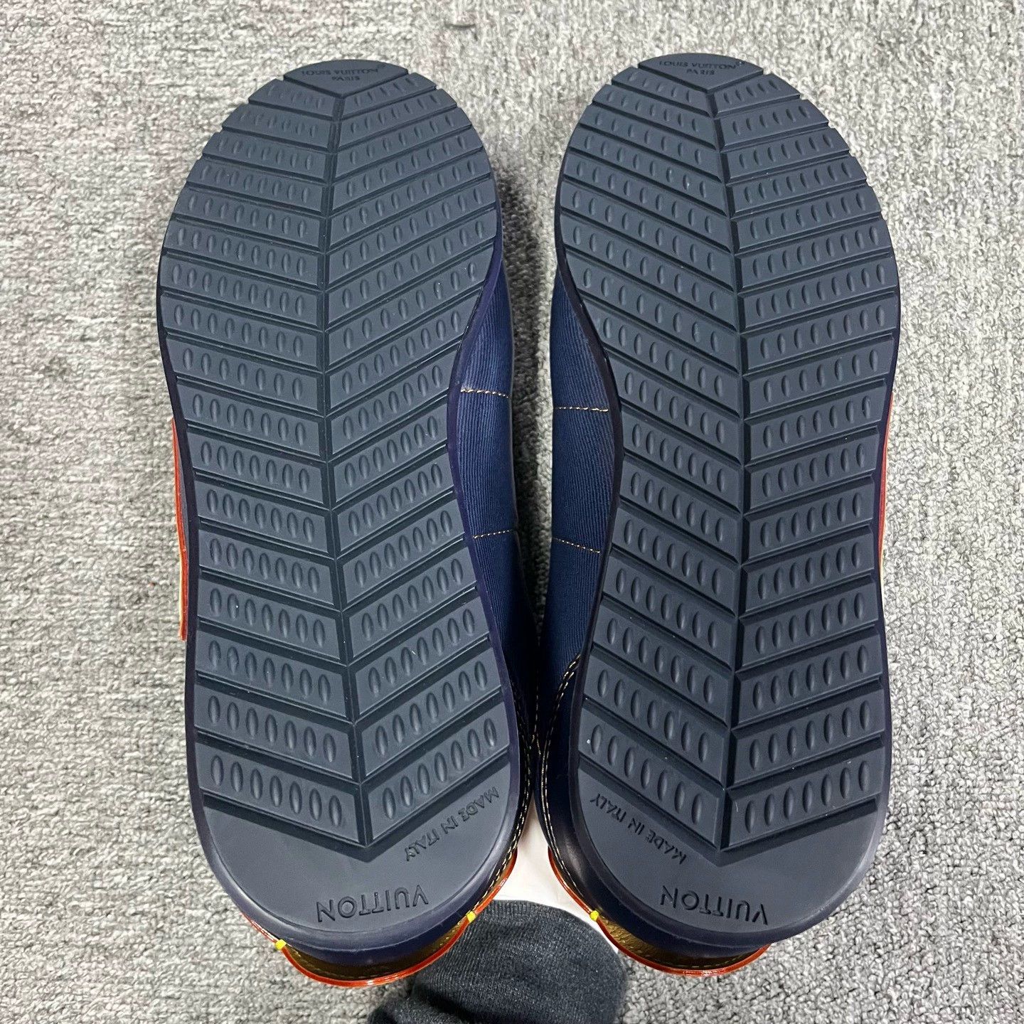 Louis Vuitton louis vuitton blue low-top casual shoes Size US 10 / EU 43 - 5 Thumbnail