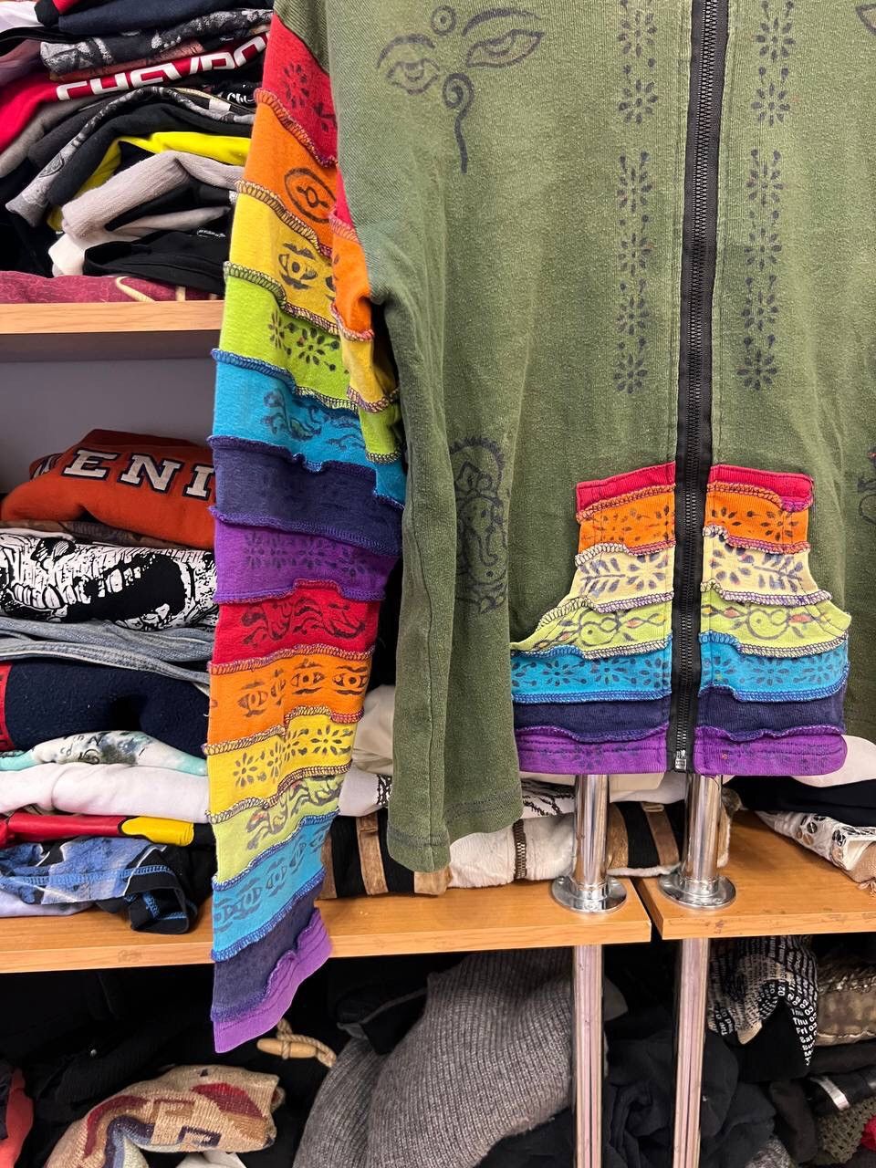 Japanese Brand × Other × Vintage Rainbow Patchwork Jacket Hippie Boho Zip Front Hoodie Size M / US 6-8 / IT 42-44 - 4 Thumbnail