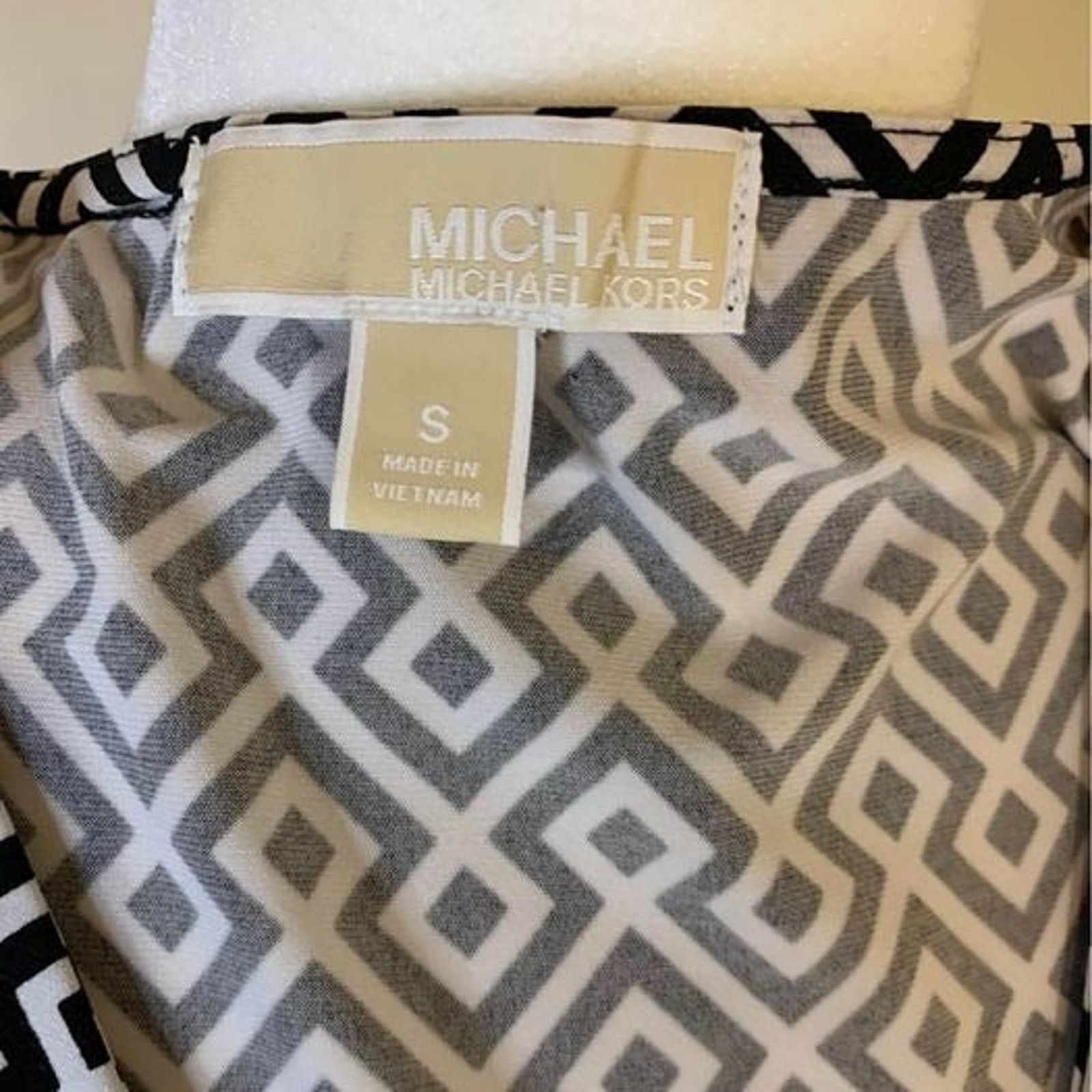 Michael Kors Michael Kors women’s top size S Size S / US 4 / IT 40 - 4 Thumbnail