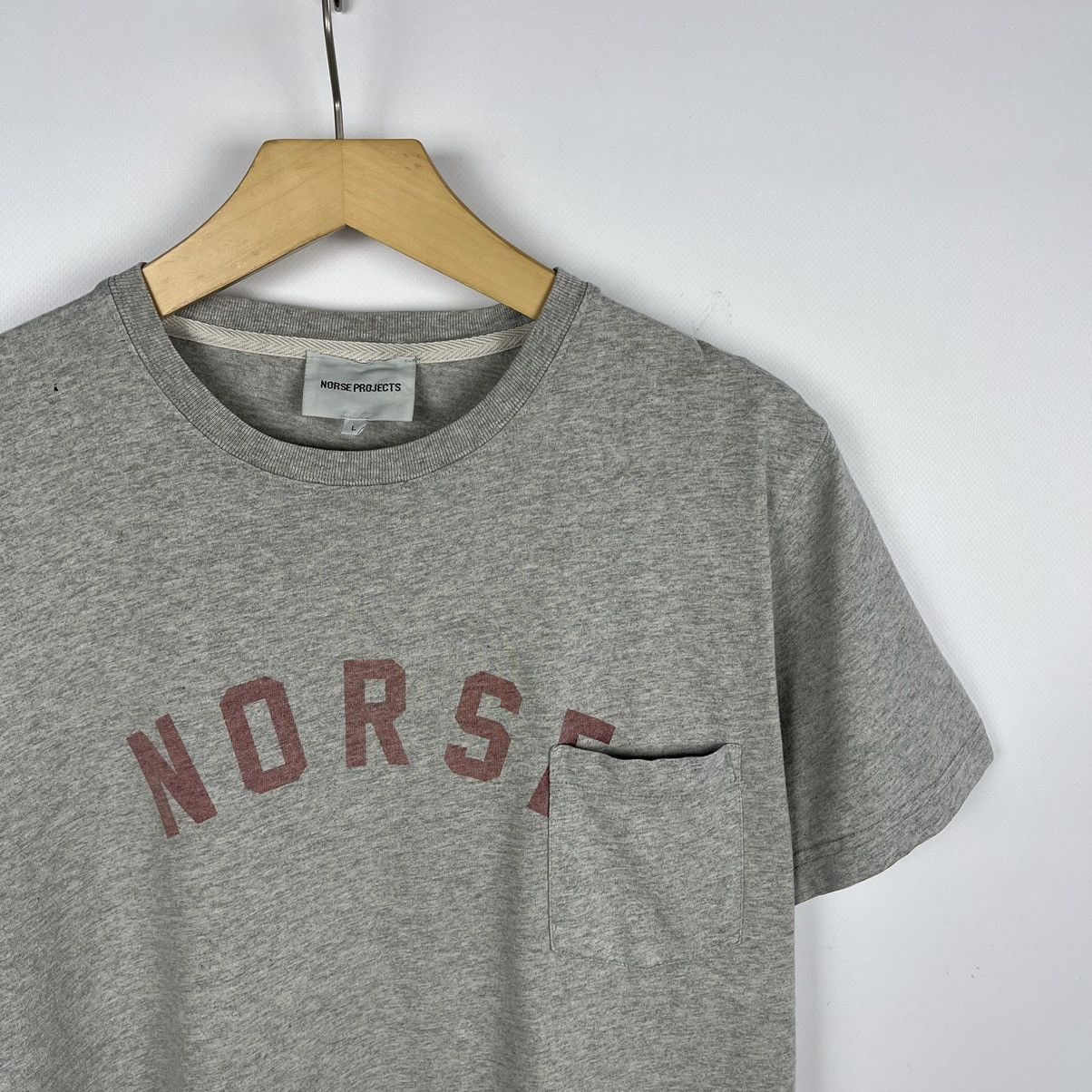 Norse Projects Norse Projects big logo pocket tee Size US L / EU 52-54 / 3 - 2 Thumbnail