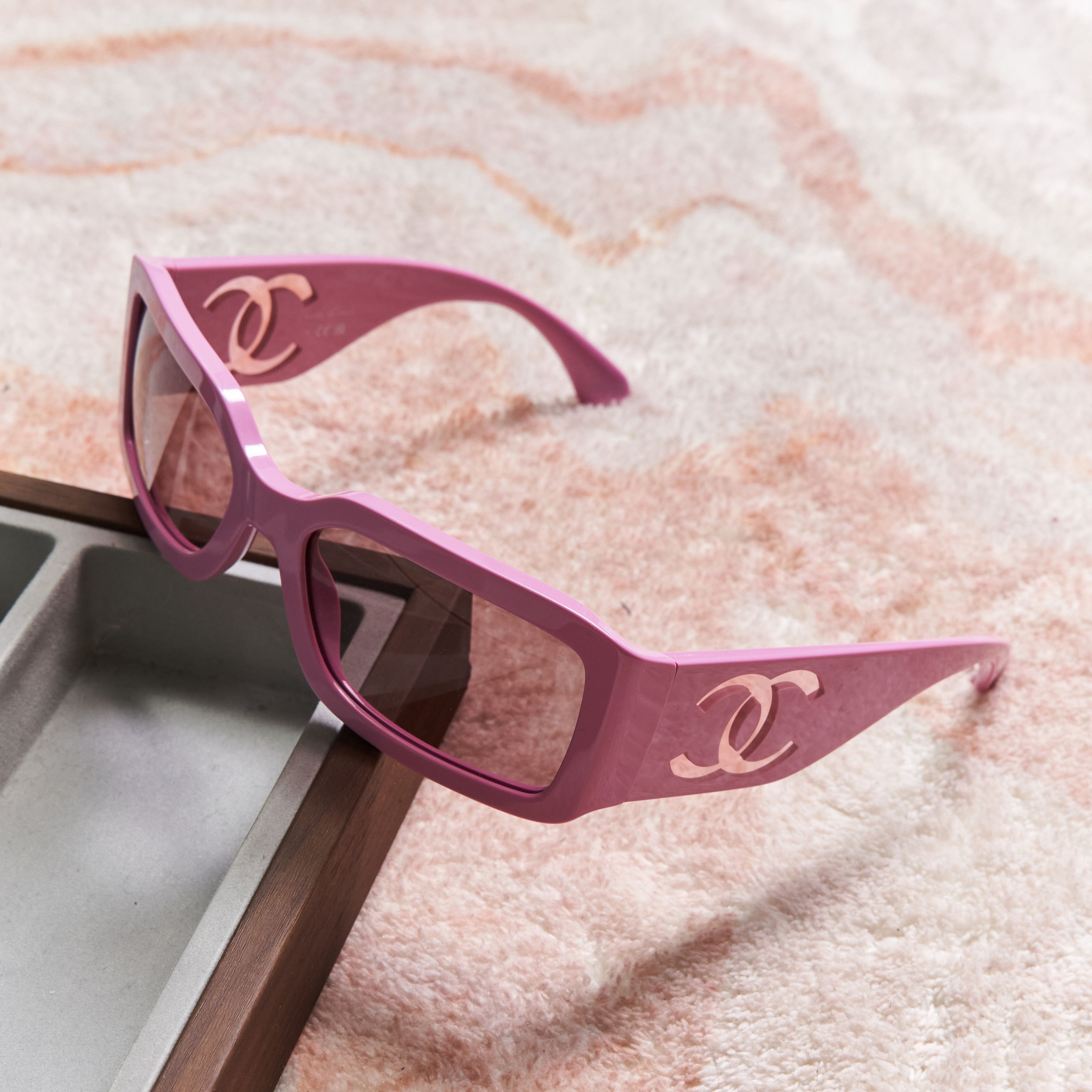 Chanel CHANEL 0CH5526 177653 Sunglasses Size ONE SIZE - 1 Thumbnail